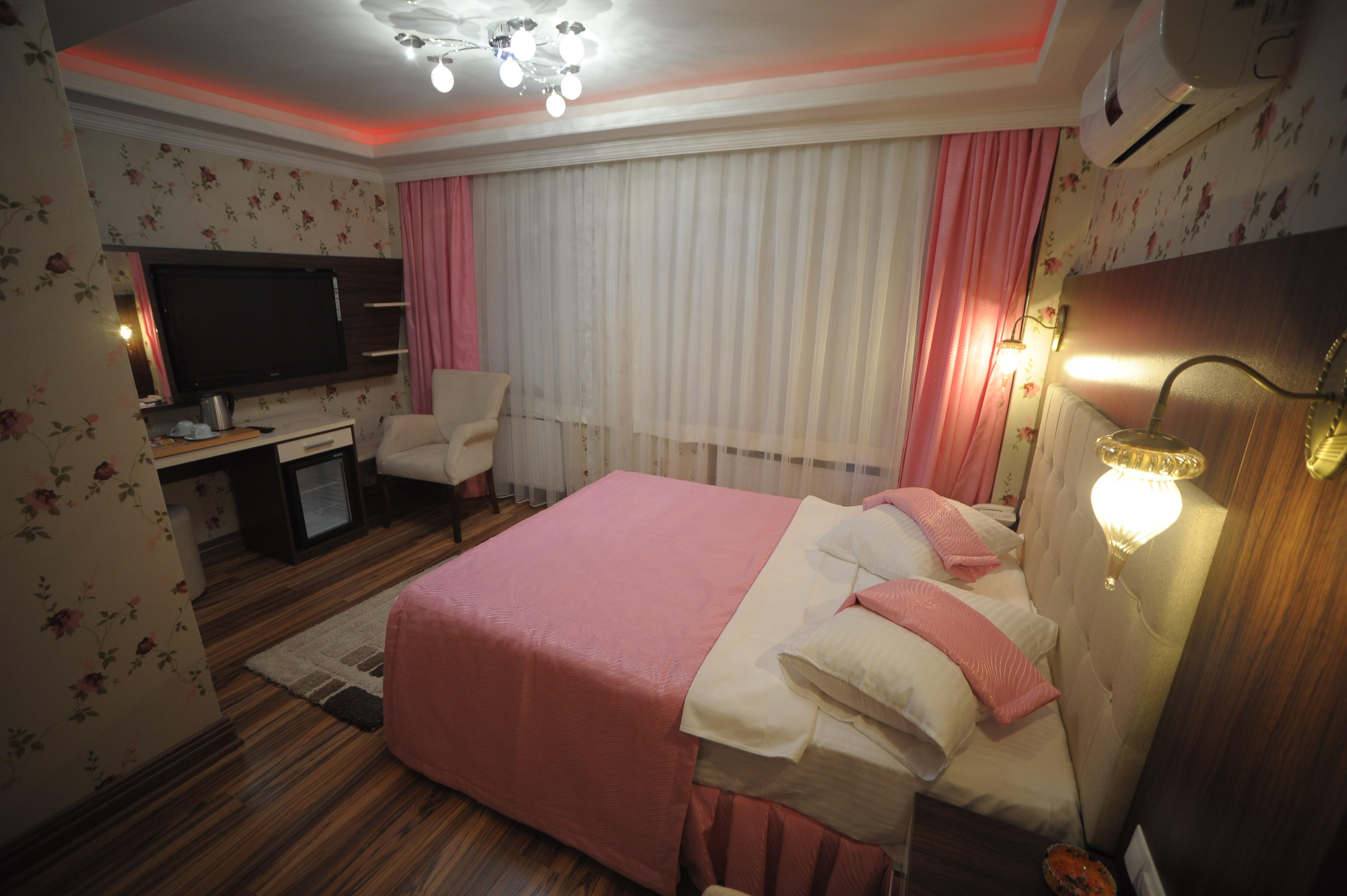 Hotel Saray