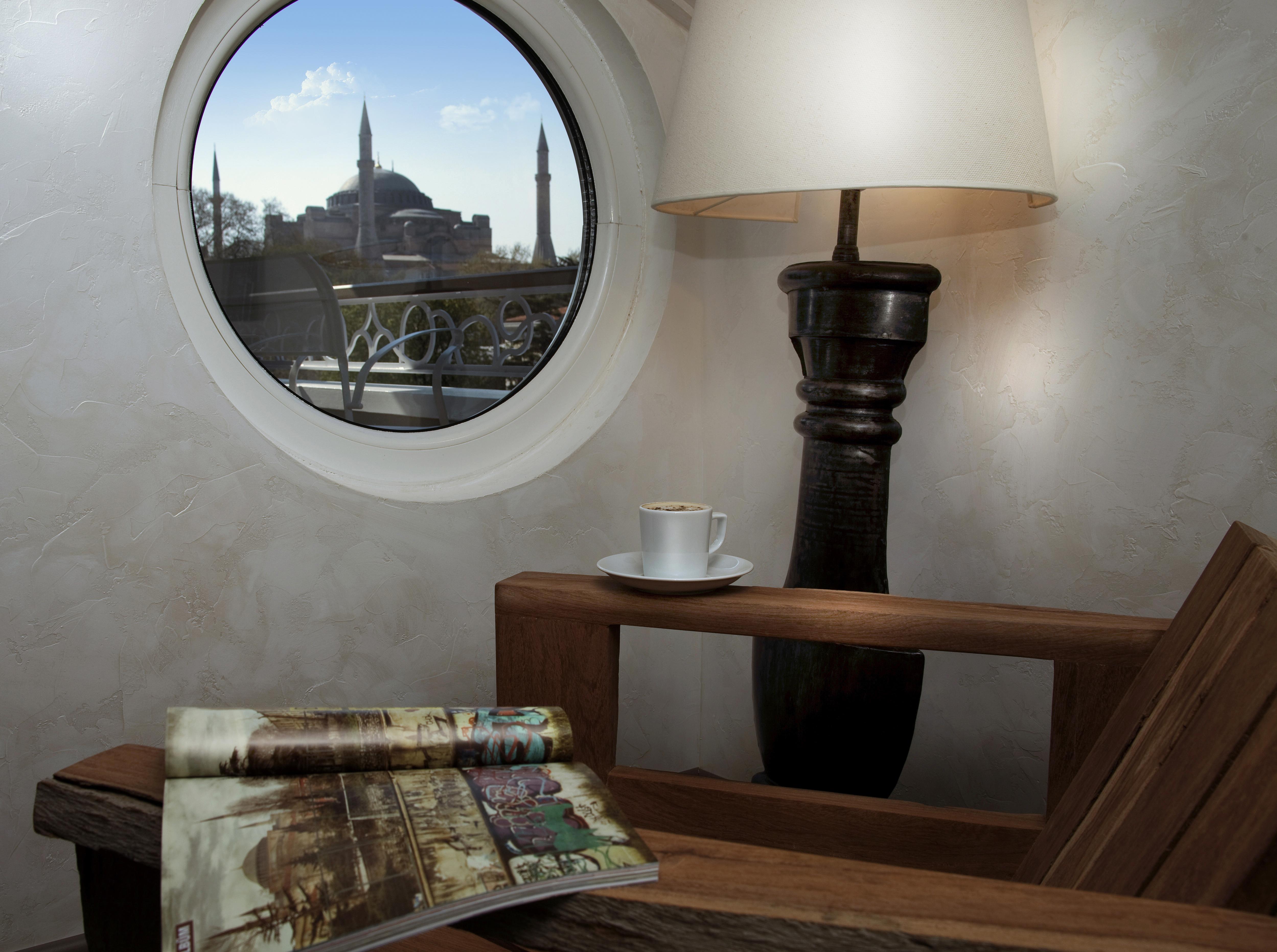 Hypnos Design Hotel 4*