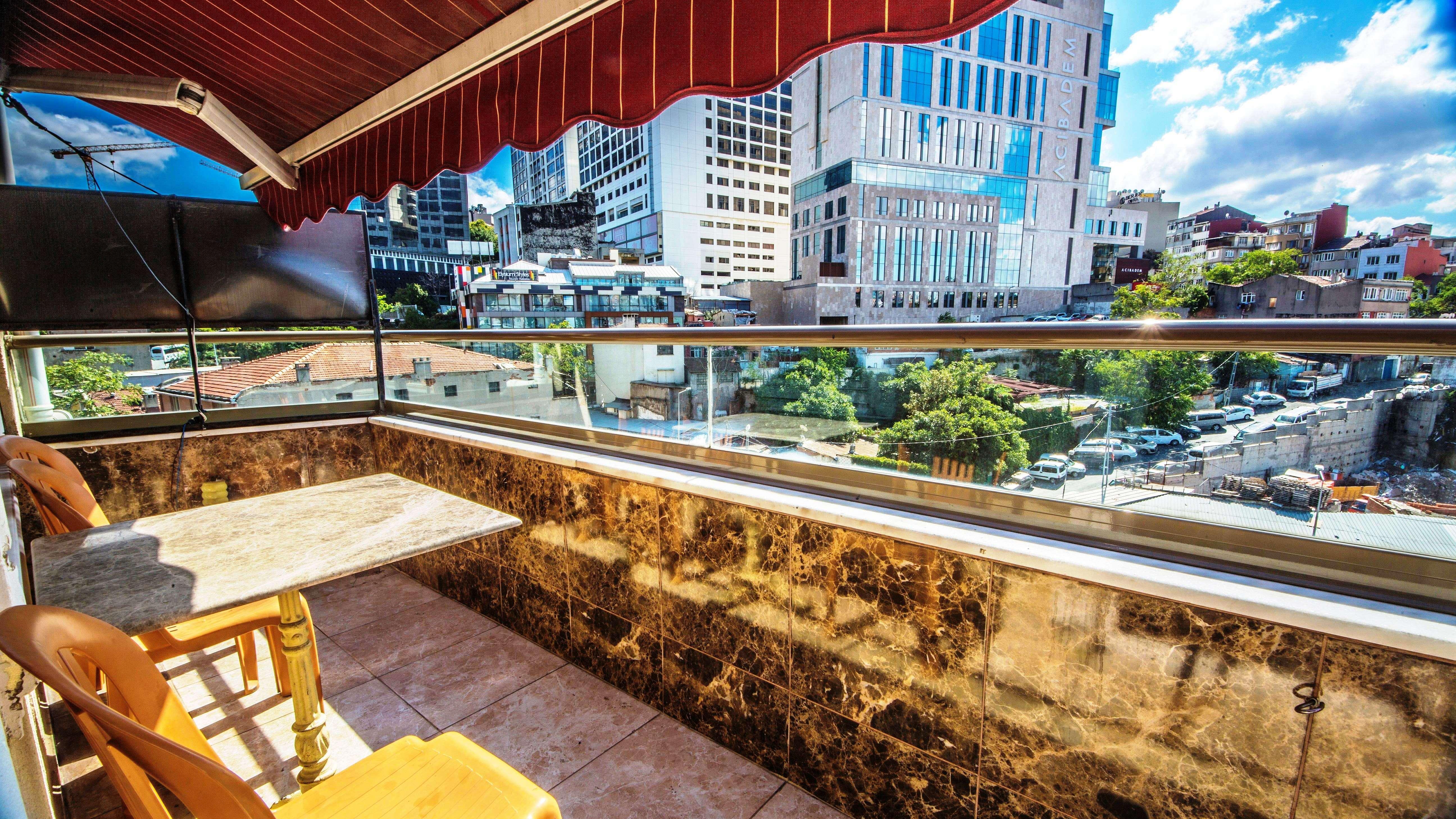 Hotel Montagna Hera Taksim 3*