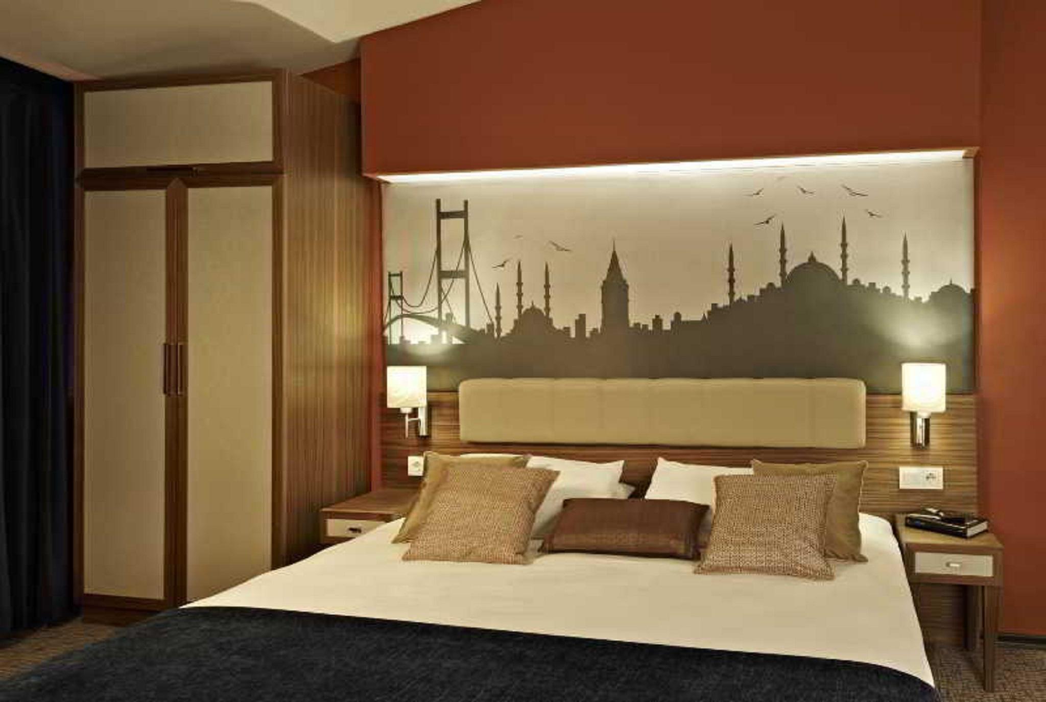 Lapis & Hotel 3*