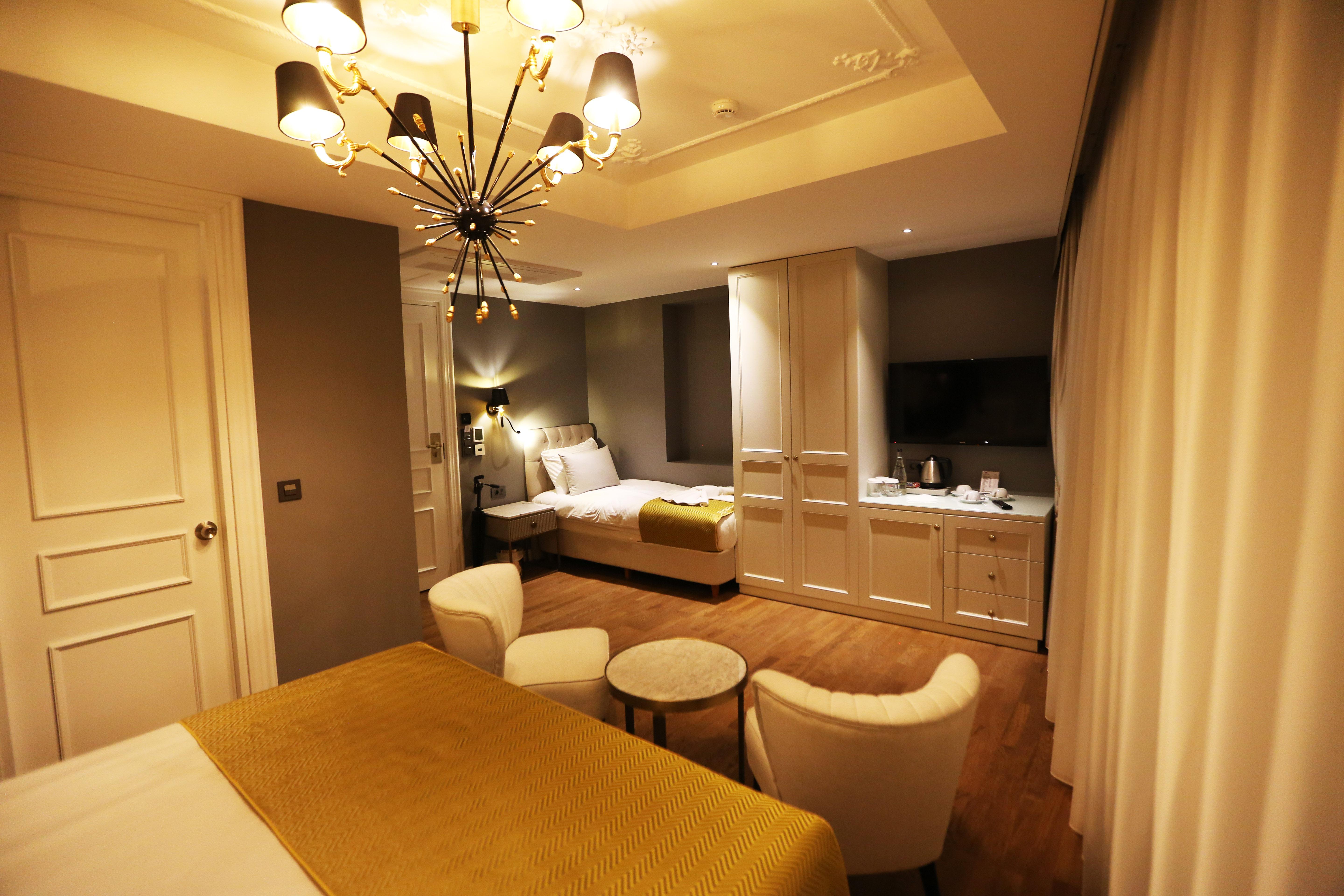 Hotel Royal Tophane 3*