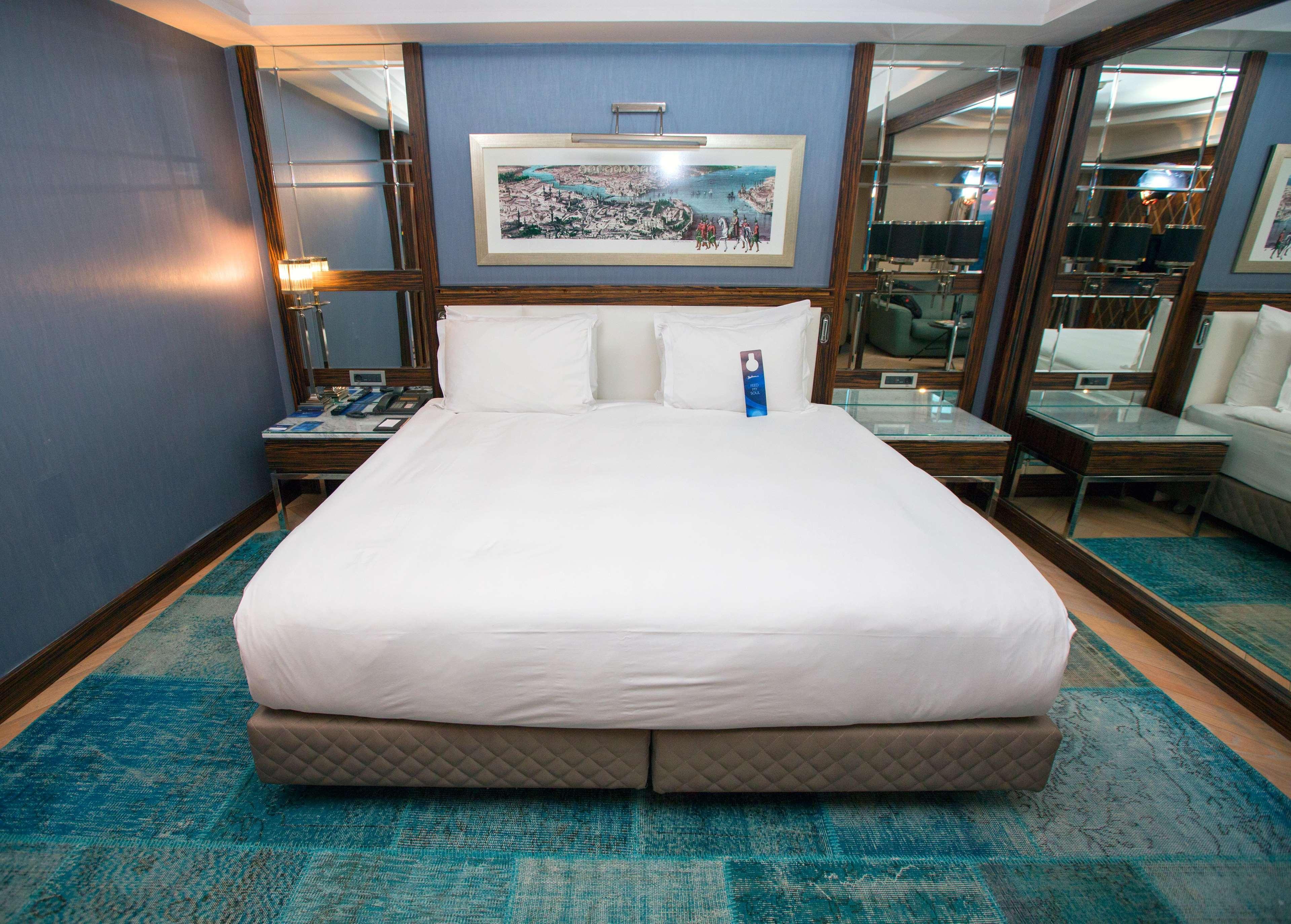 Otel Radisson Blu Pera İstanbul