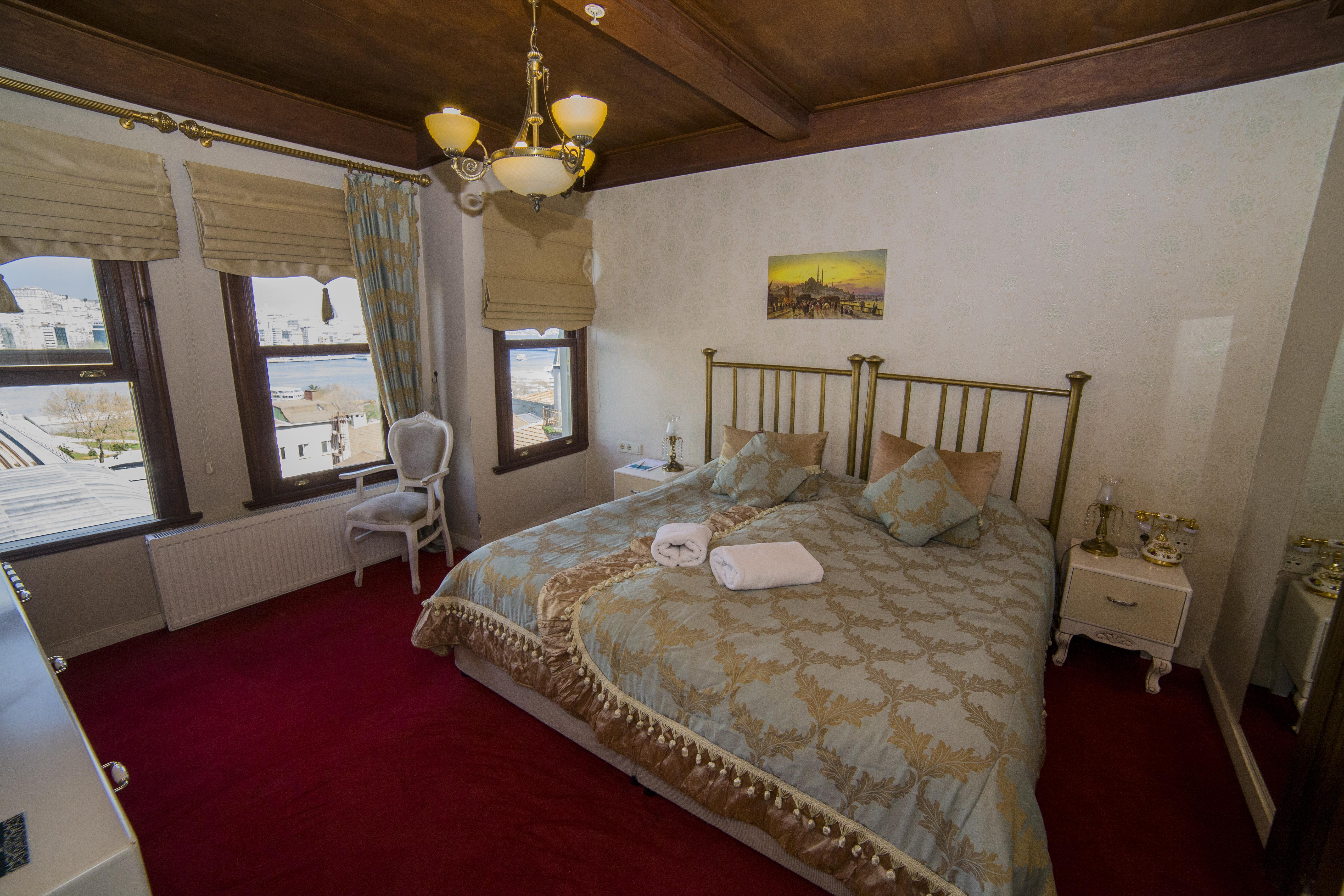 Hhk Otel 4*