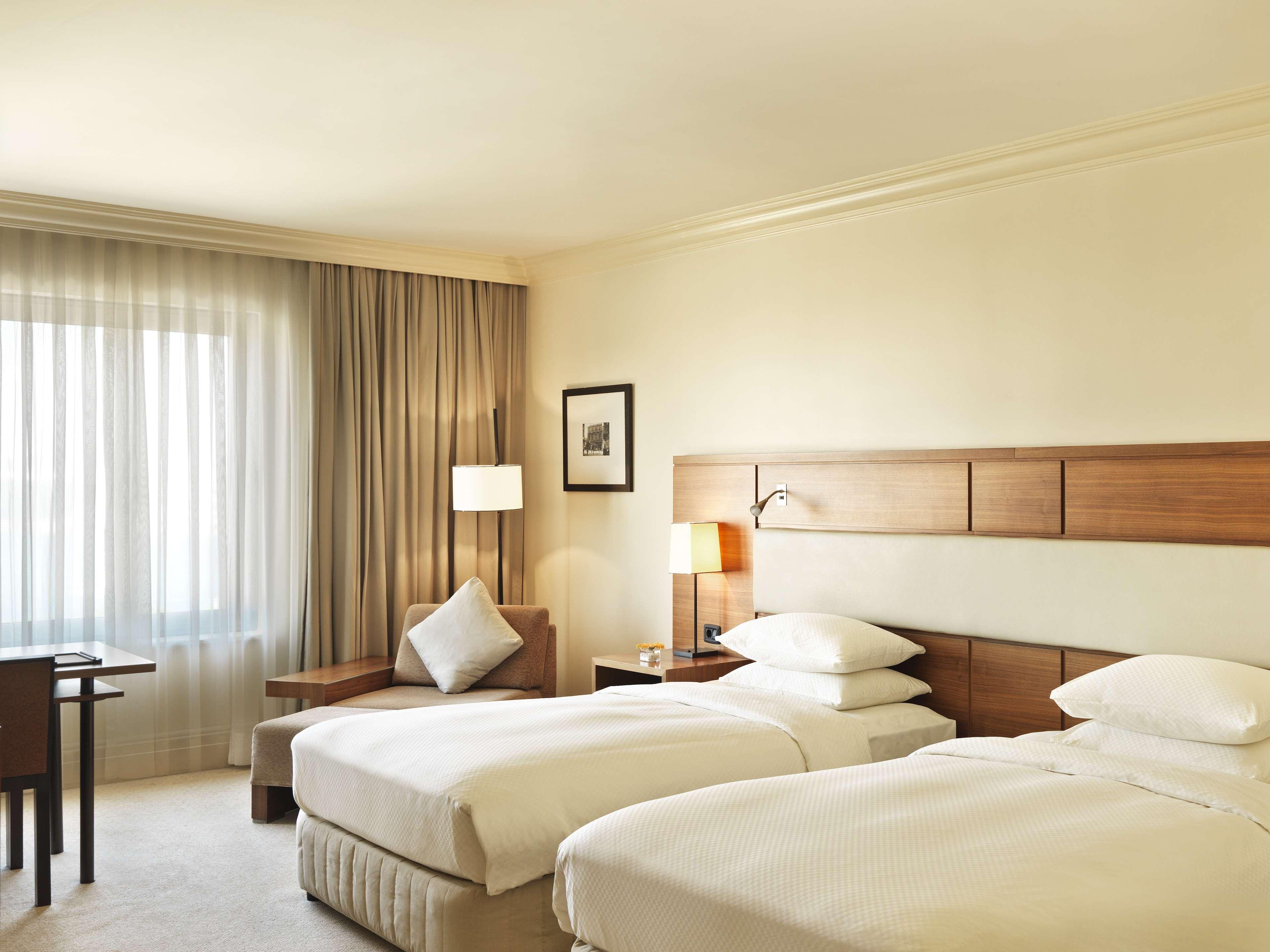Grand Hyatt 5*
