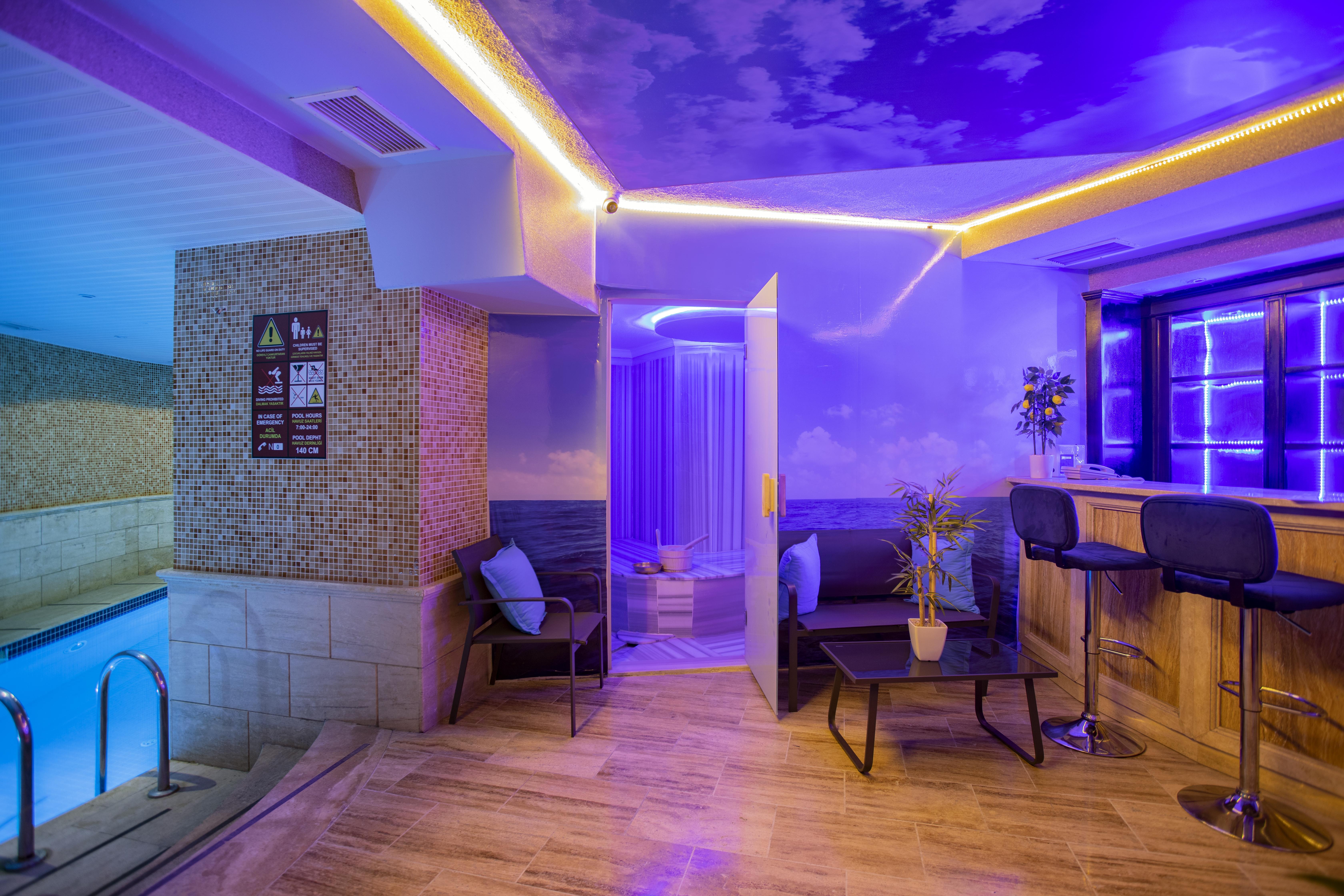 Orient Express & By Orka 3*