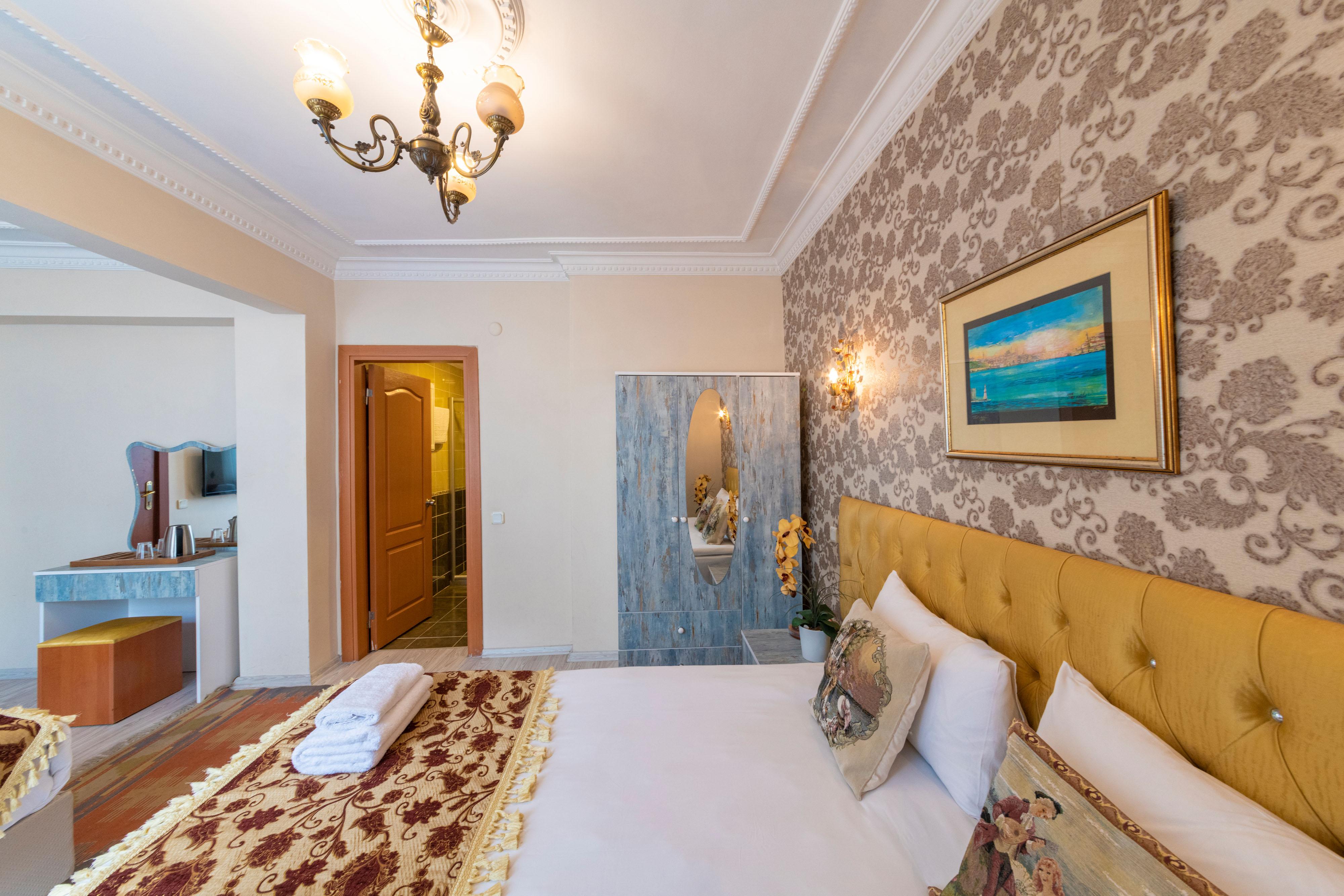 Otel Stone Old