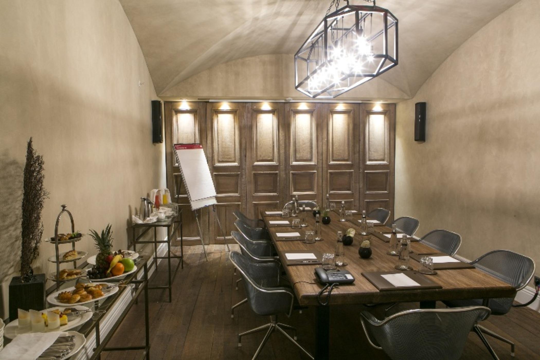 Hotel The Bank Istanbul, A Member Of Design 5*