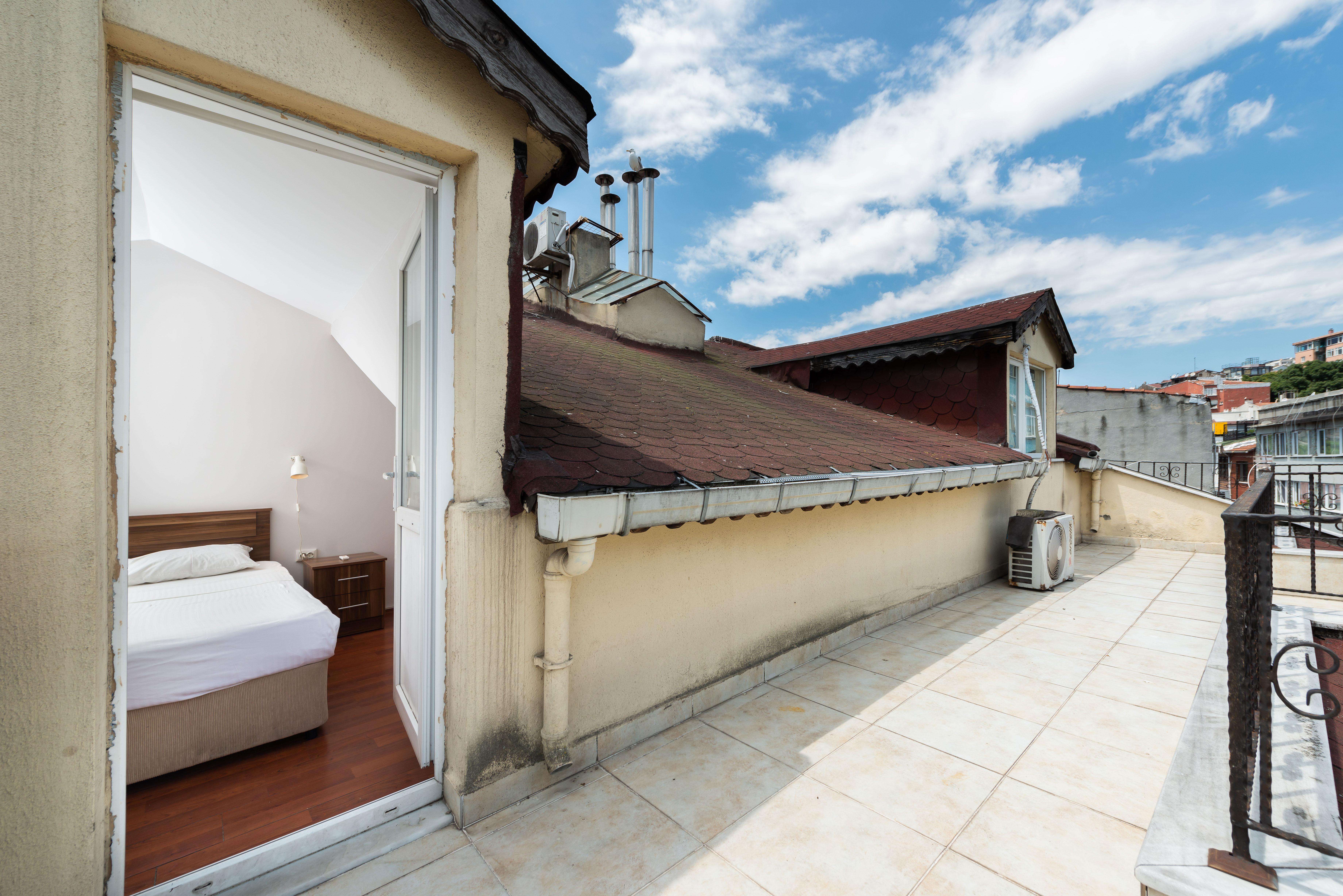 Dualis Hotel 2*