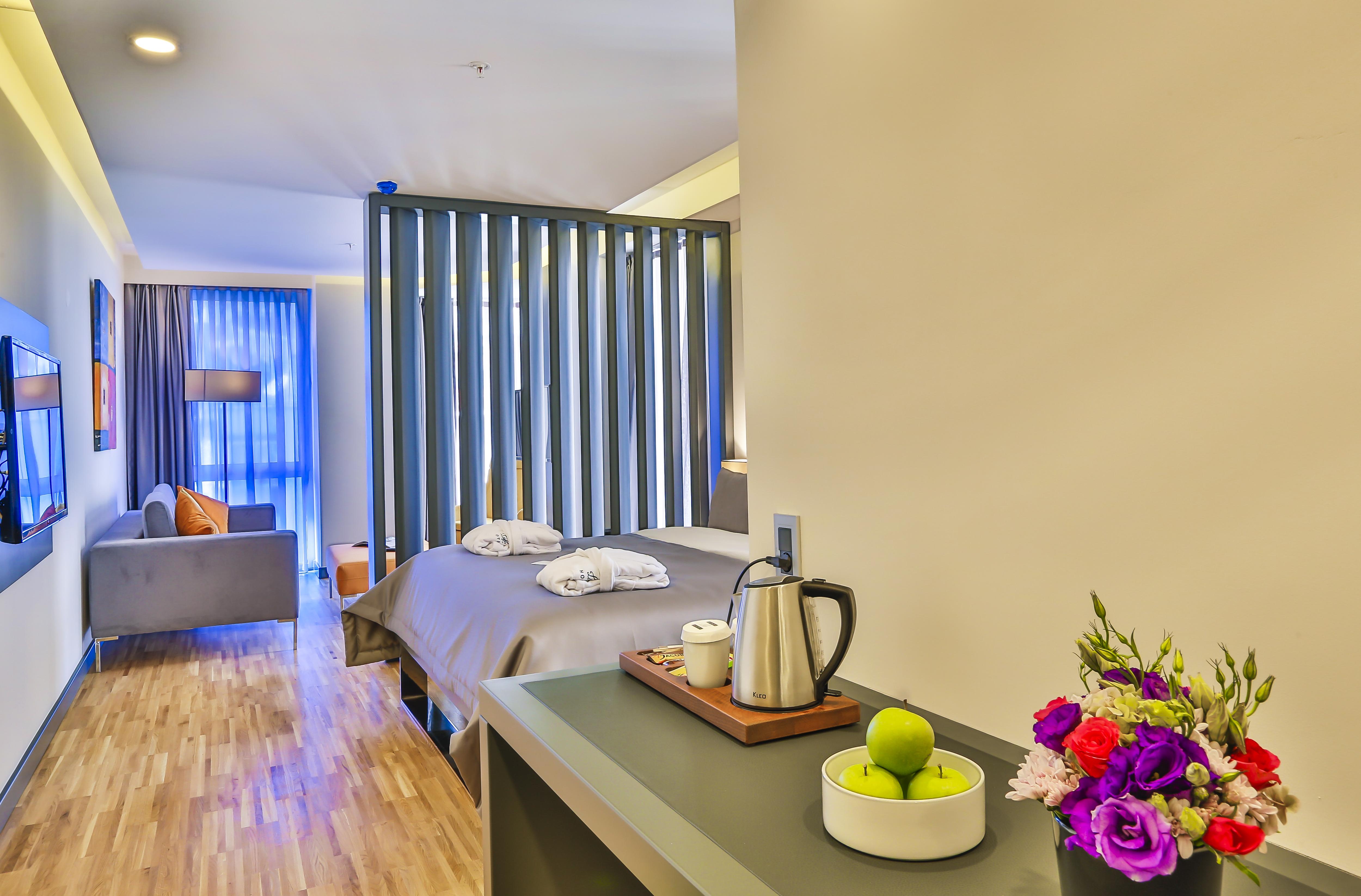 Business Life Hotel 4*