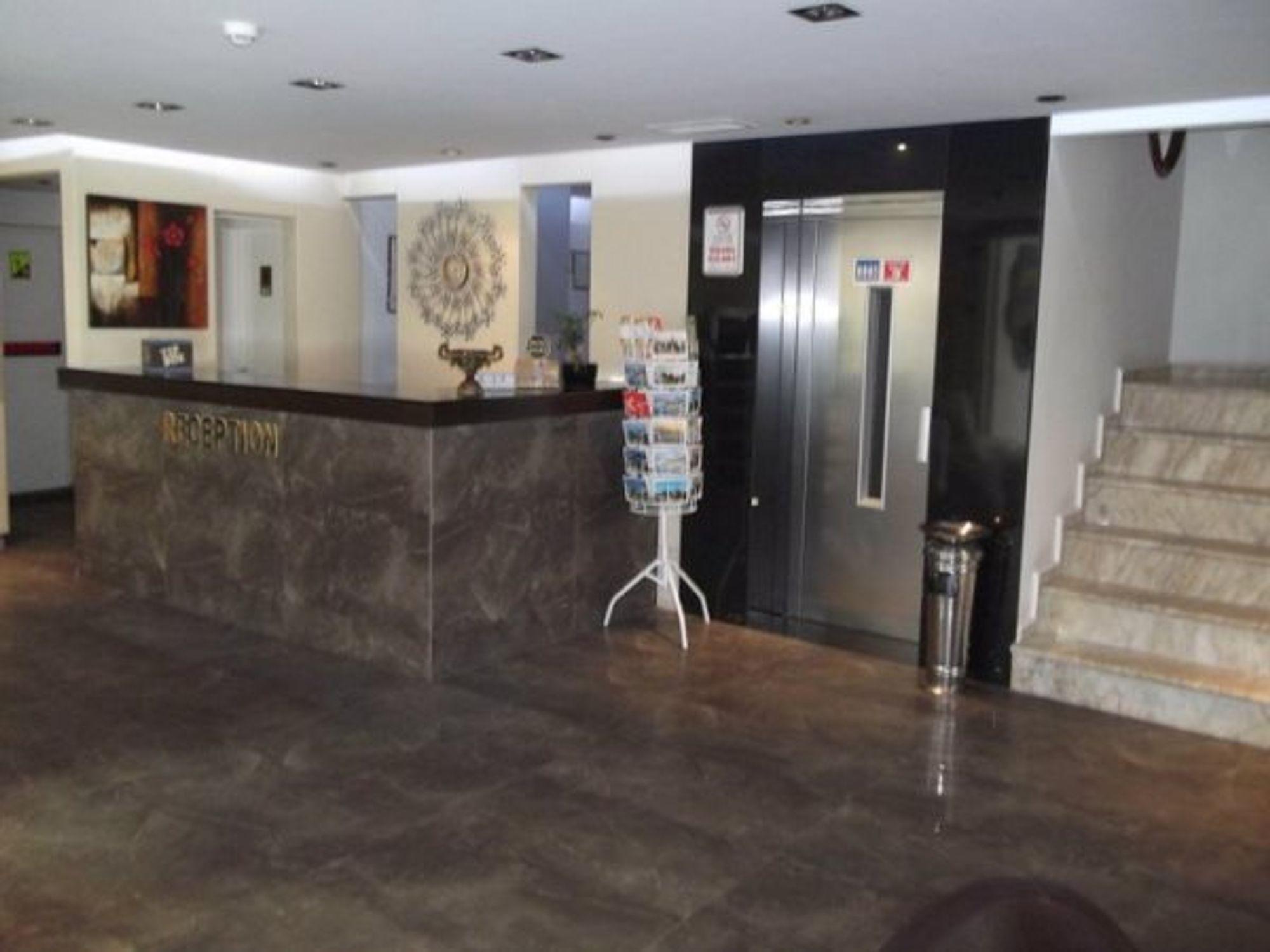 Hotel Sembol 3*
