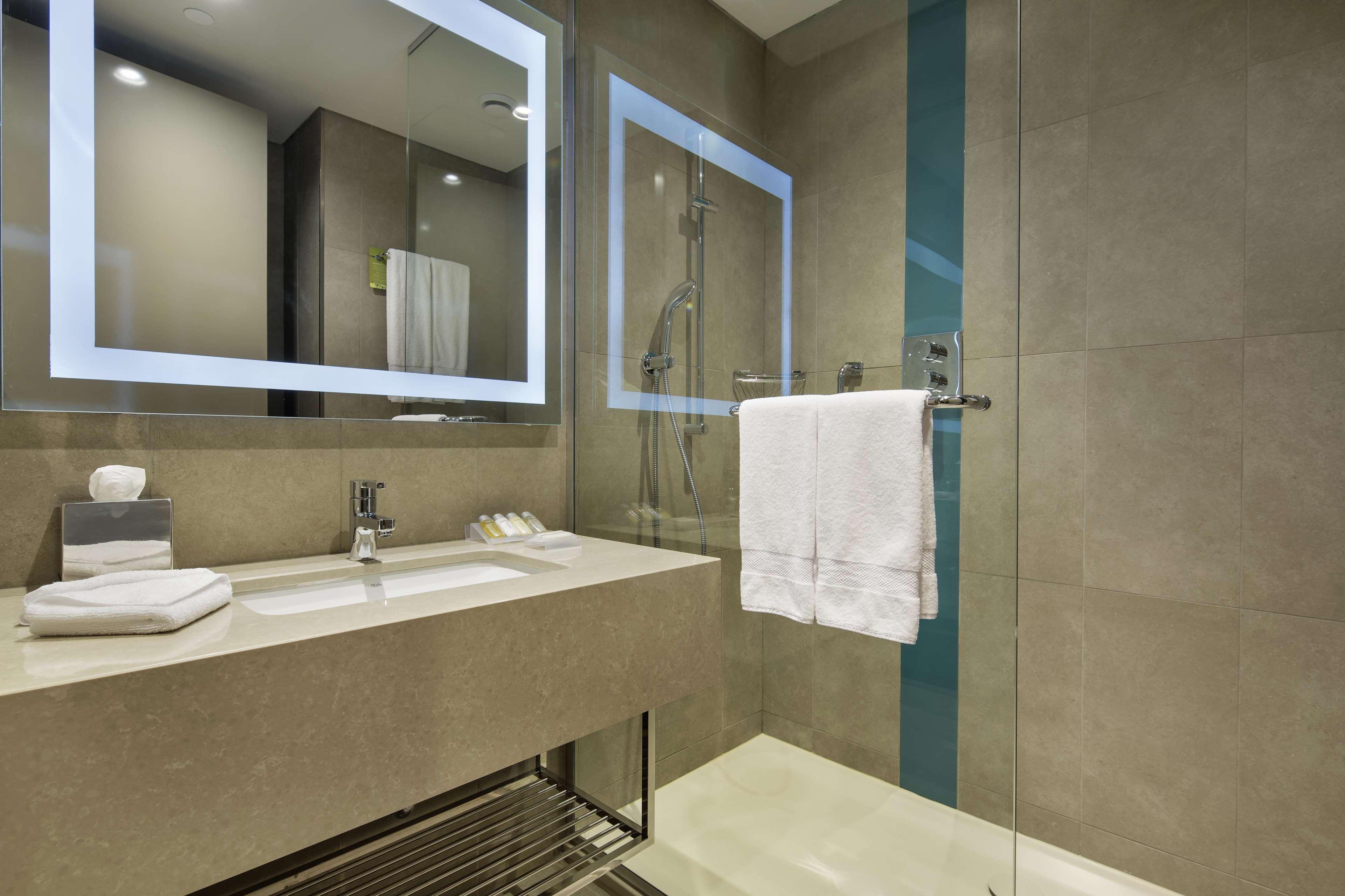 Hilton Garden Atatürk Airport Otel 4*