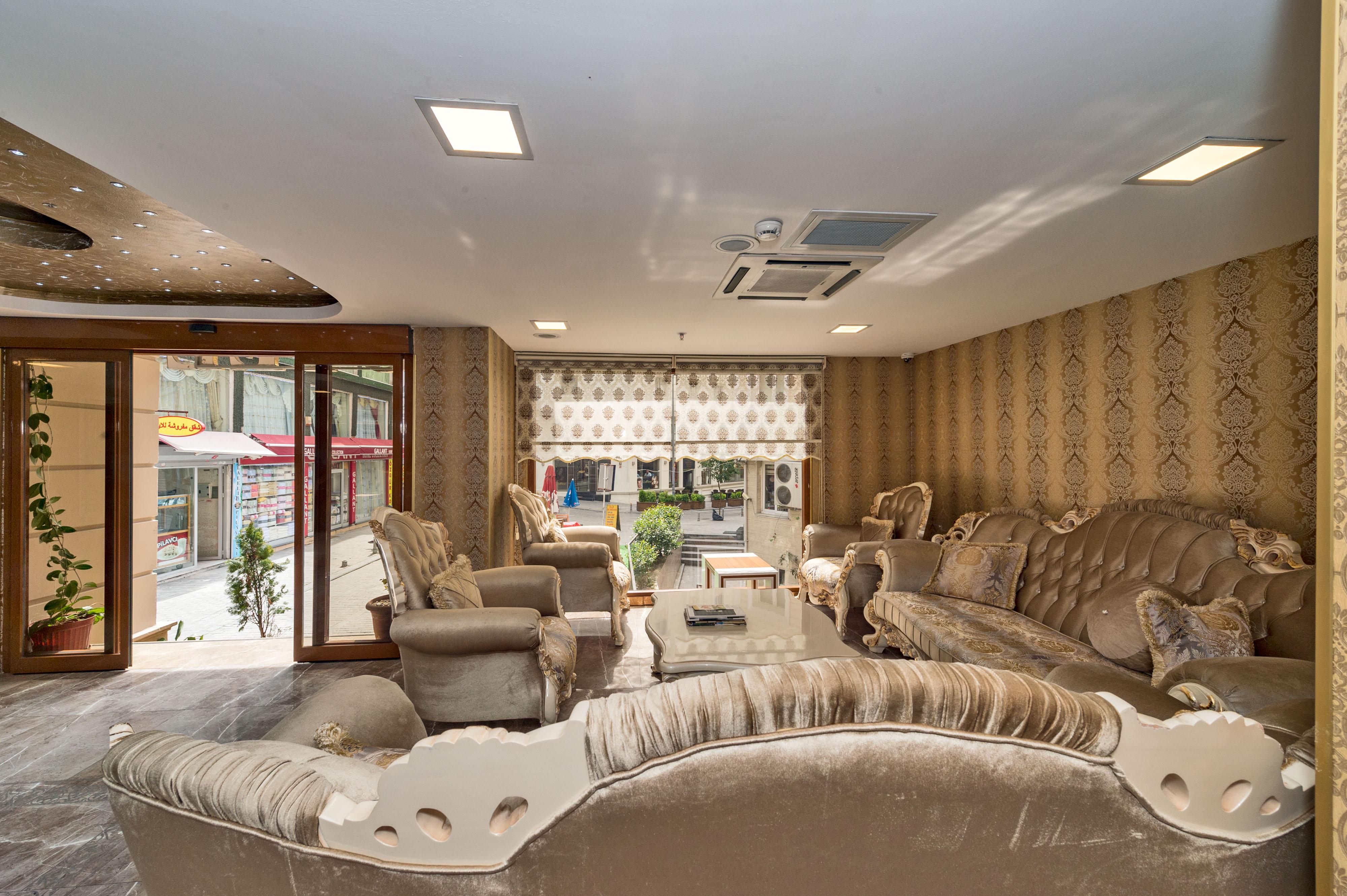 Otel Grand Pamir 3*