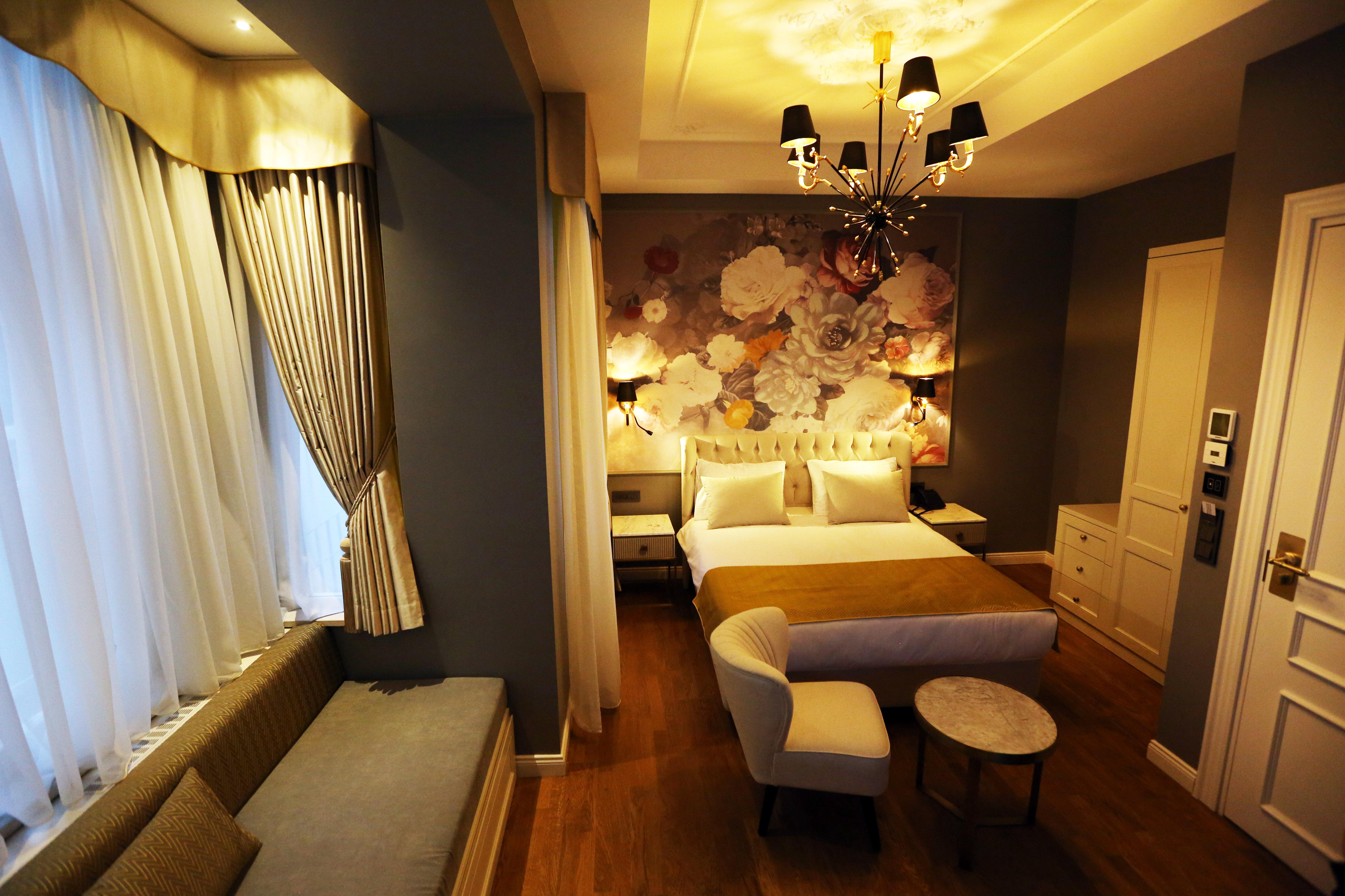 Royal Tophane 3*