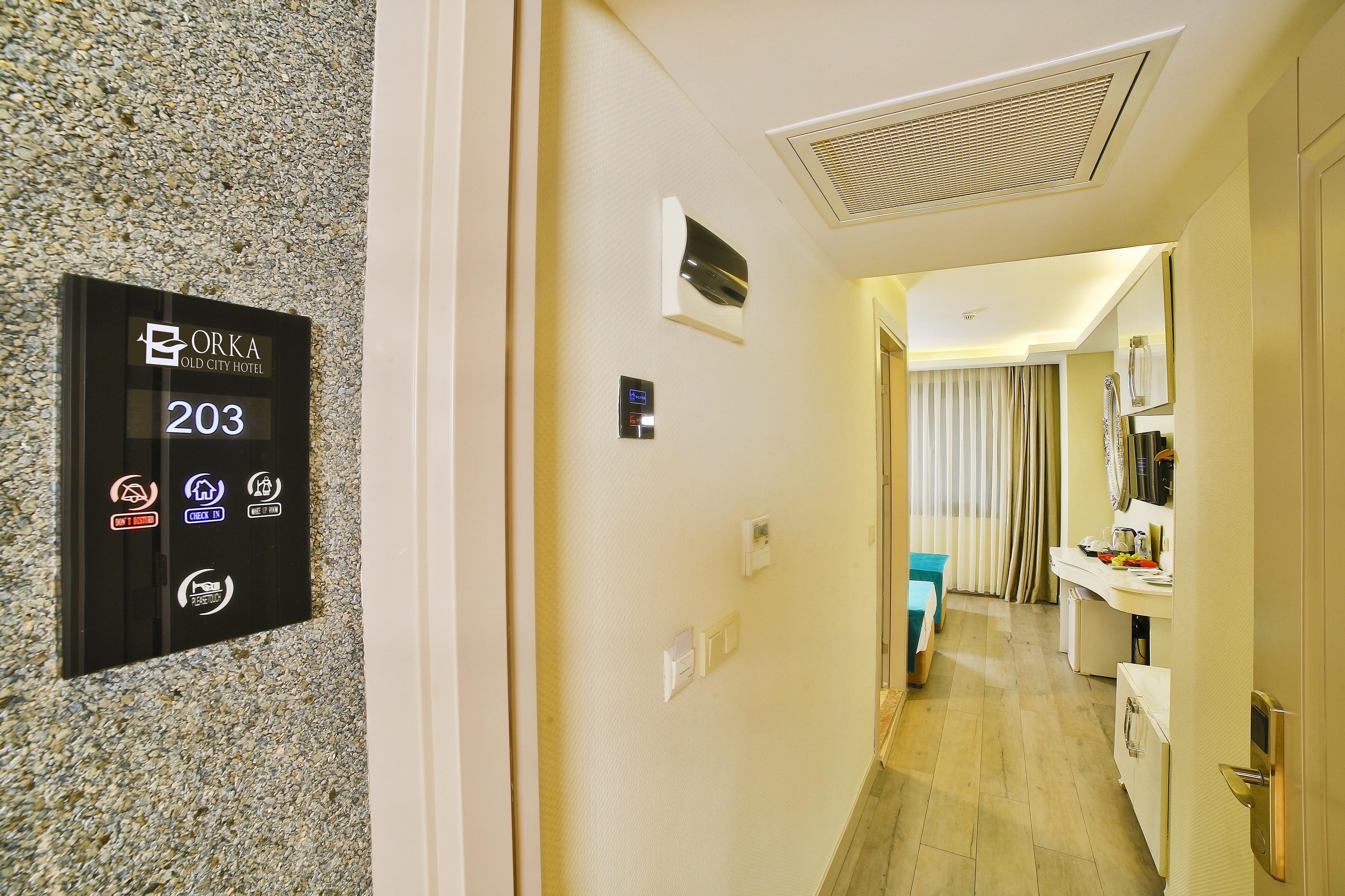Amara Old & Otel 3*