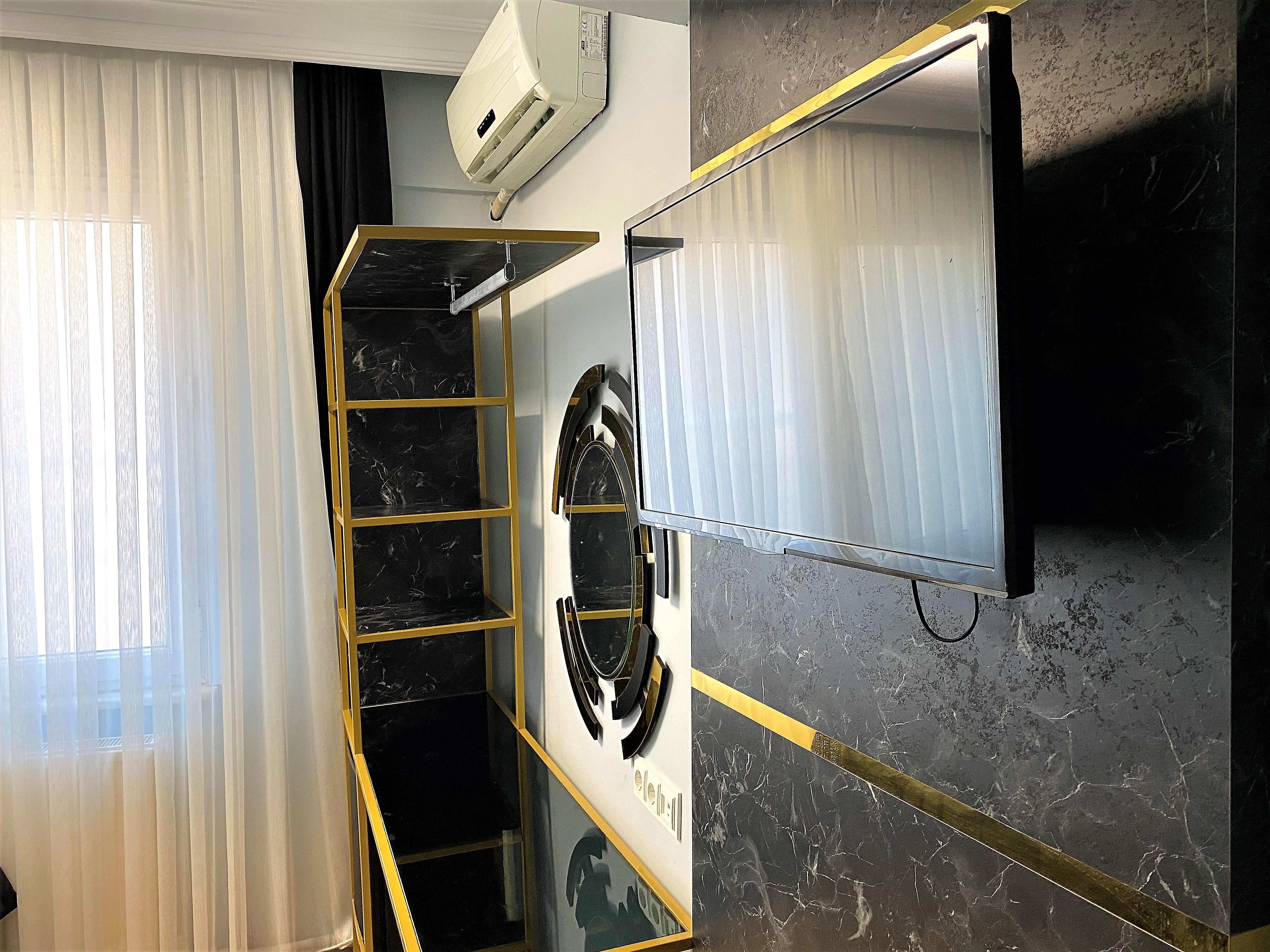 Orange Airport Hotel 3*