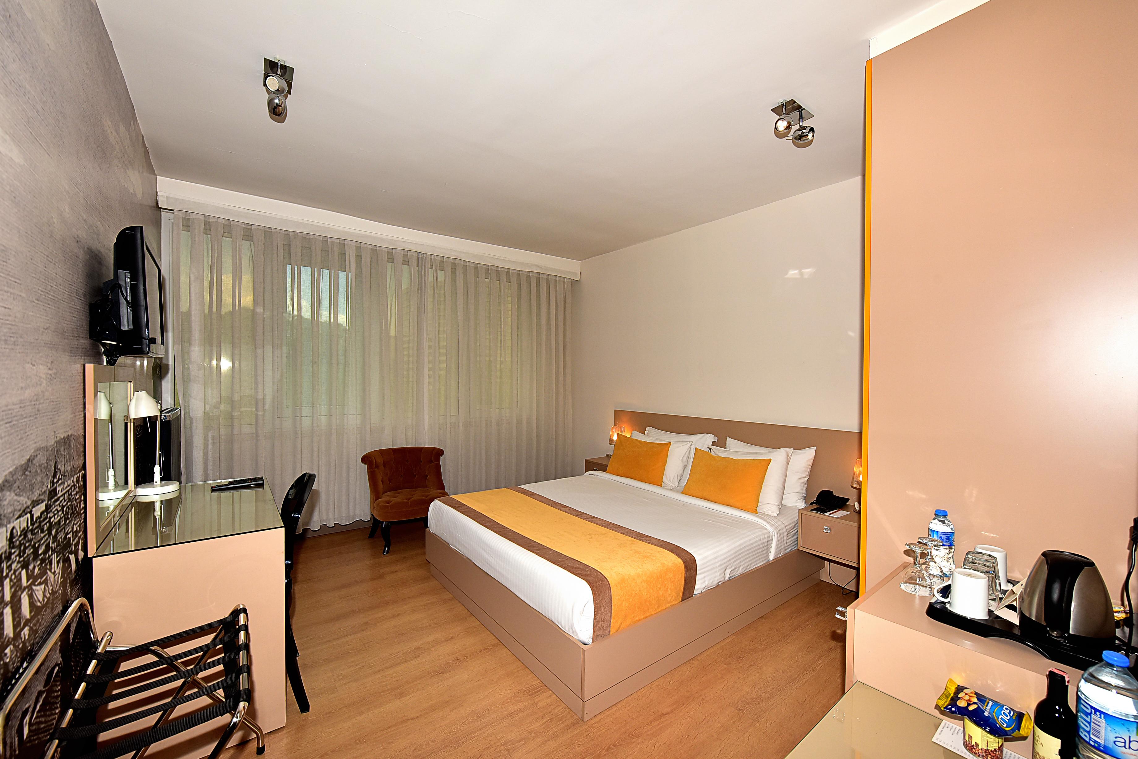 Cheya Besiktas Bosphorus Center & 3*