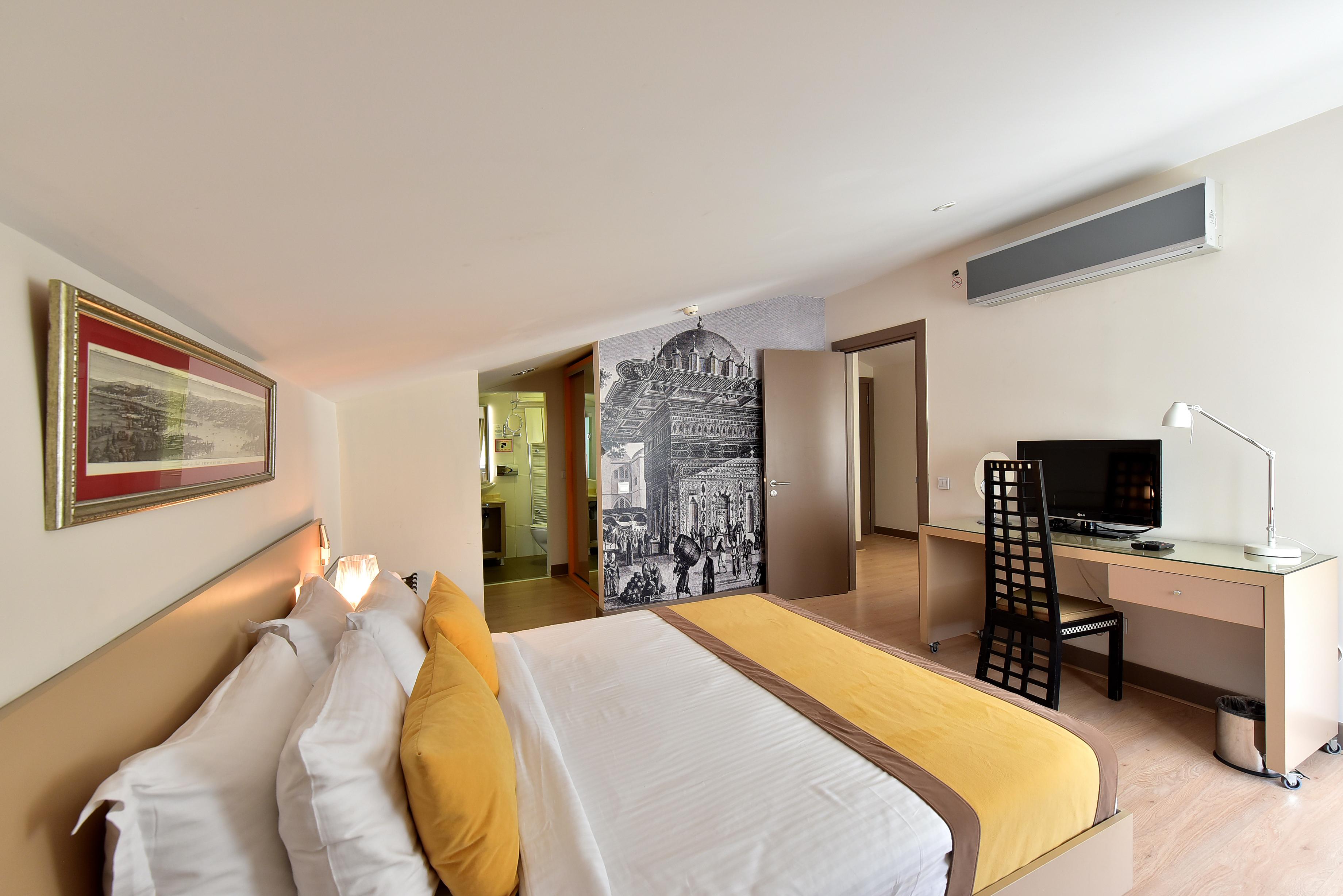 Cheya Besiktas Bosphorus Center & Hotel 3*