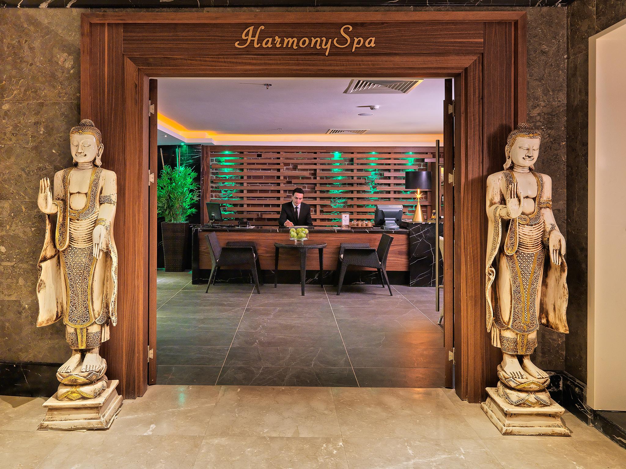 Mercure Bomonti 5*