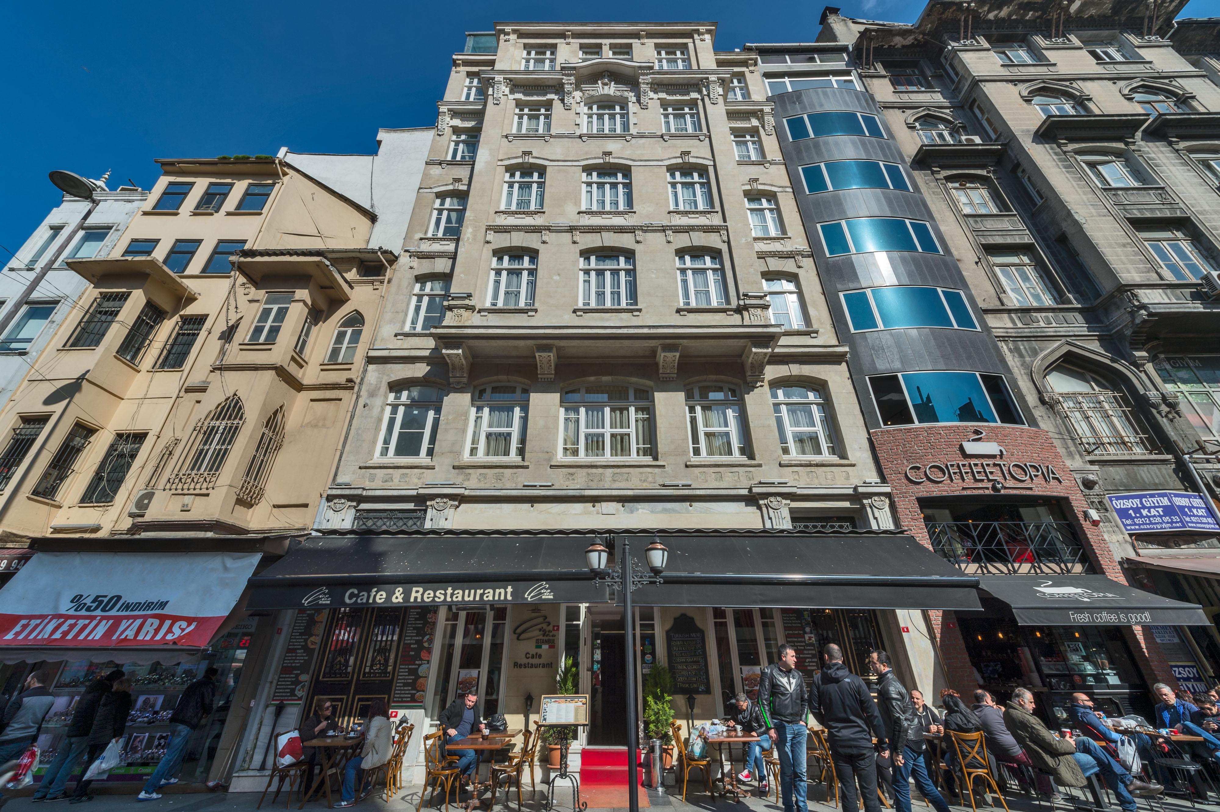 Alpek Hotel