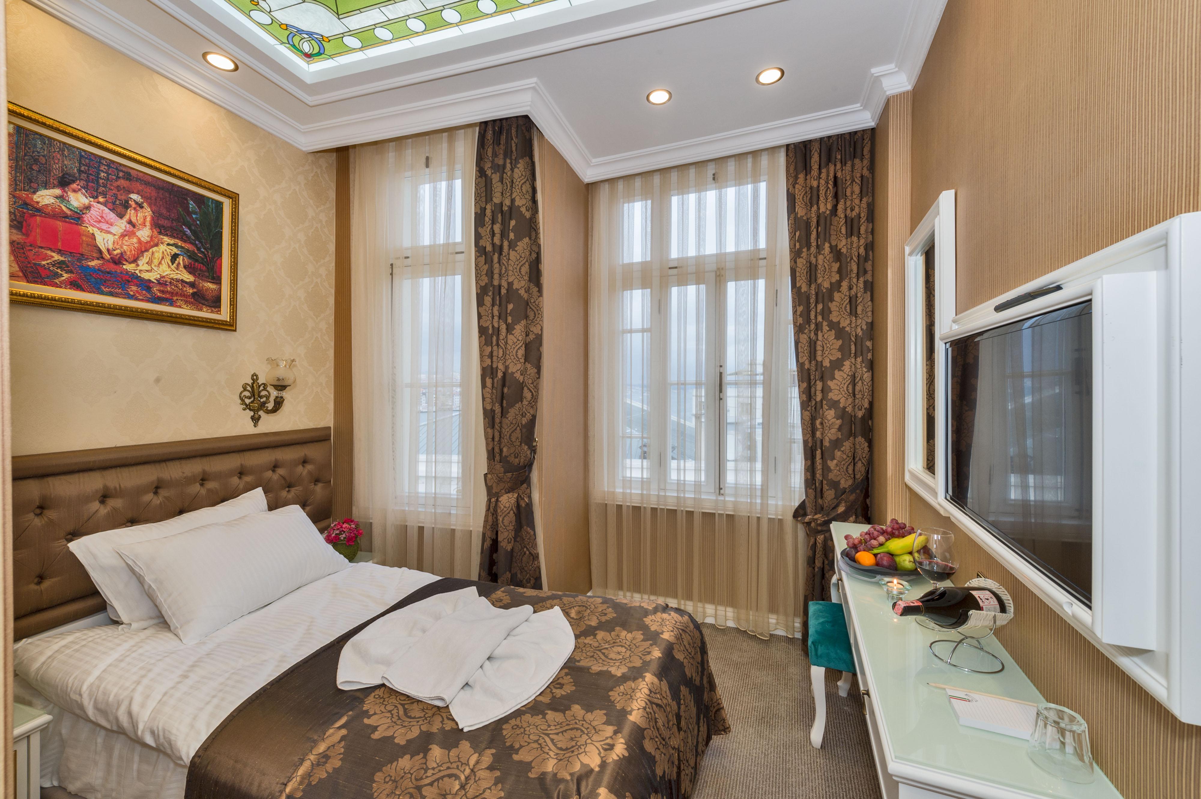 Alpek Hotel 3*