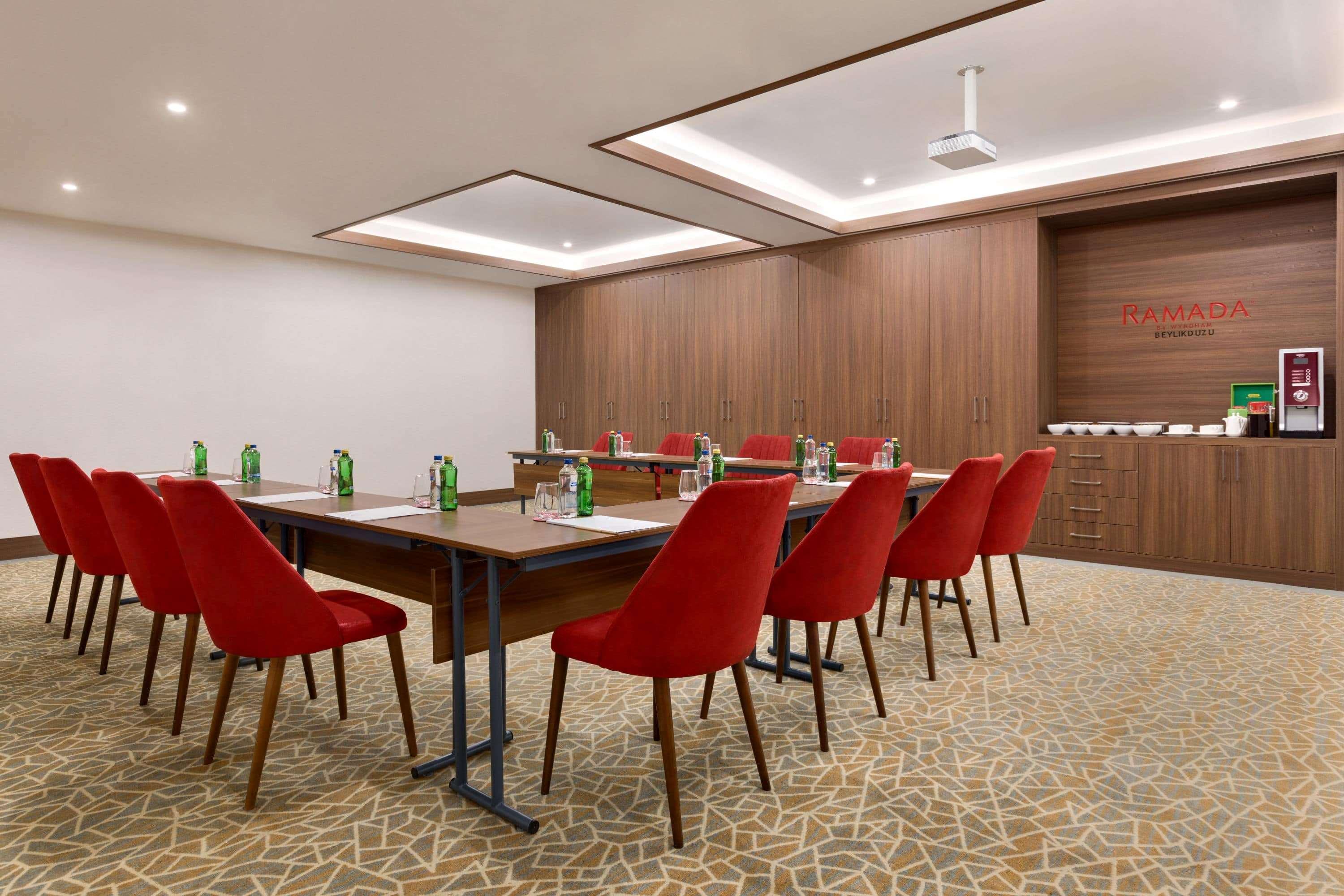 Ramada By Wyndham Beylikduzu Hotel