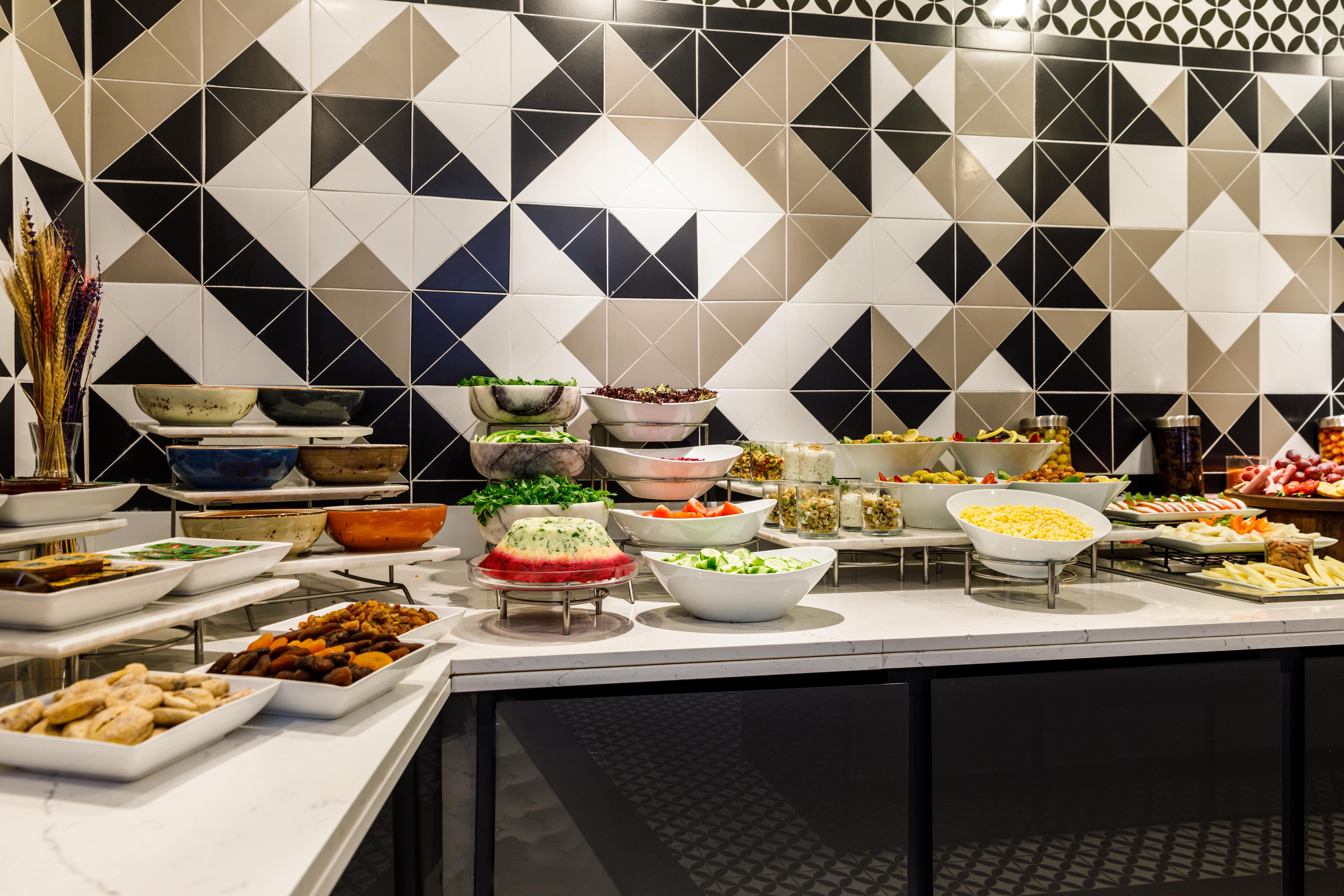 Euro Design Hotel 4*