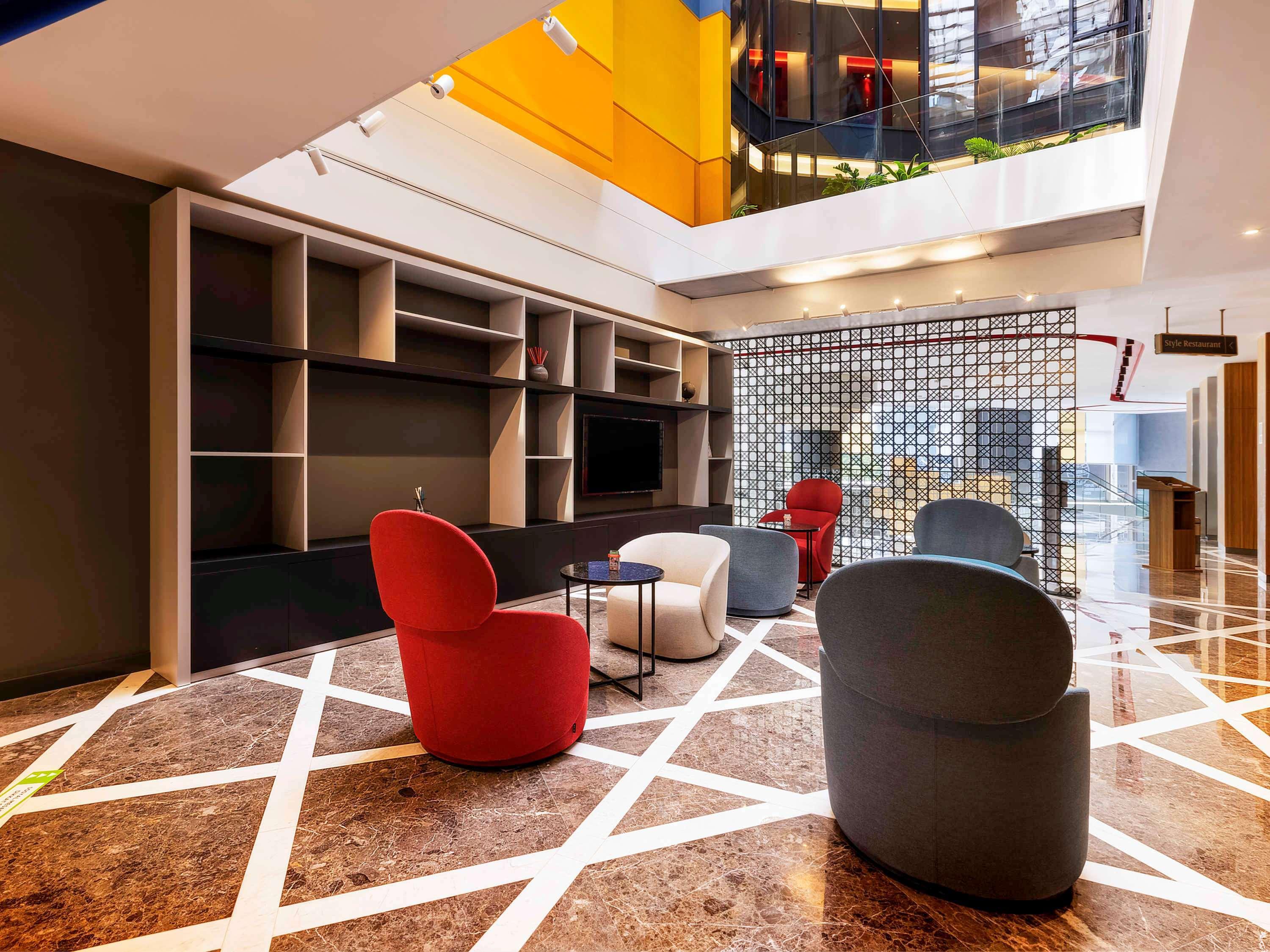 Ibis Styles Merter 5*