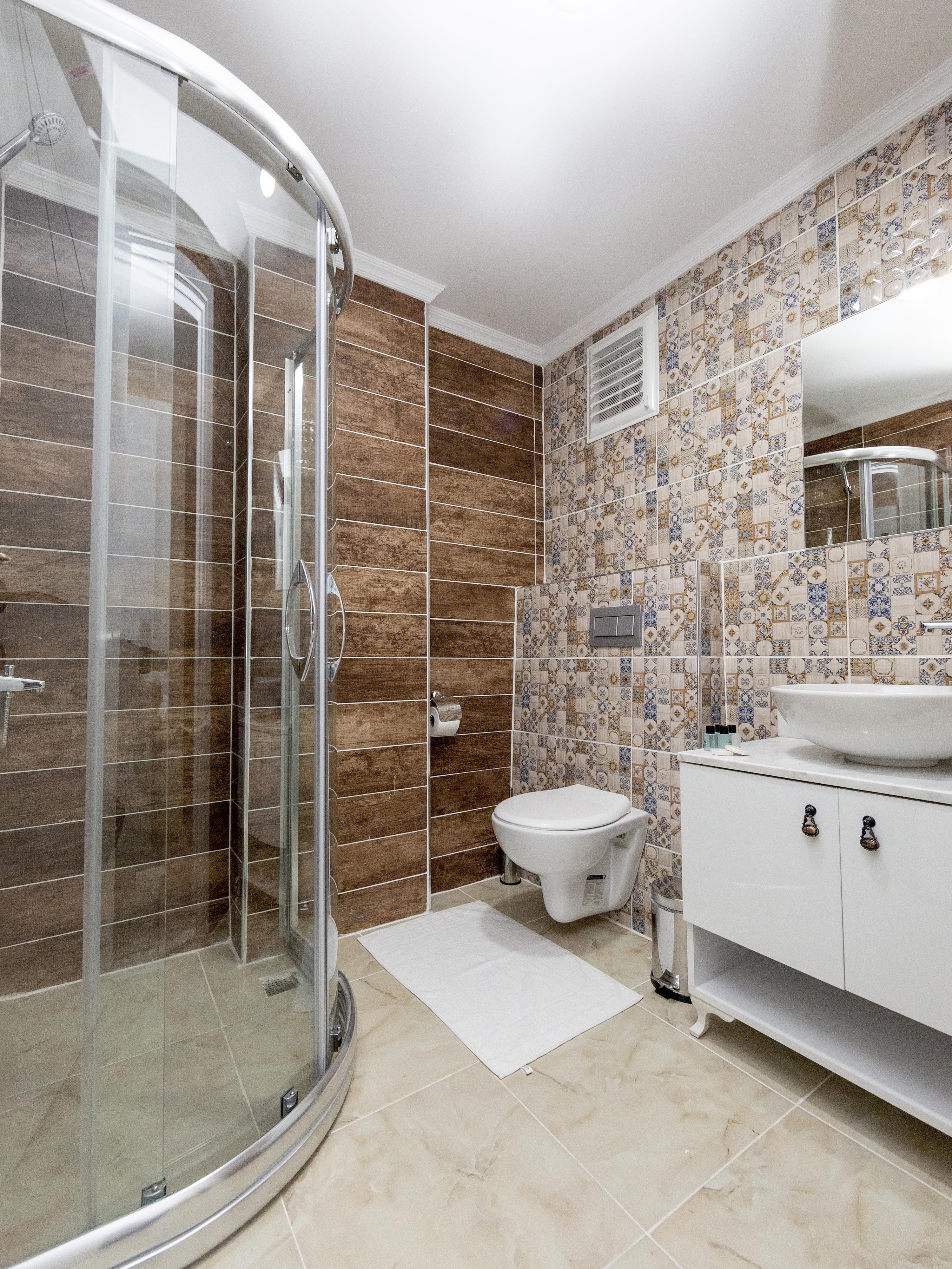 Vander Valk Hotel 2*