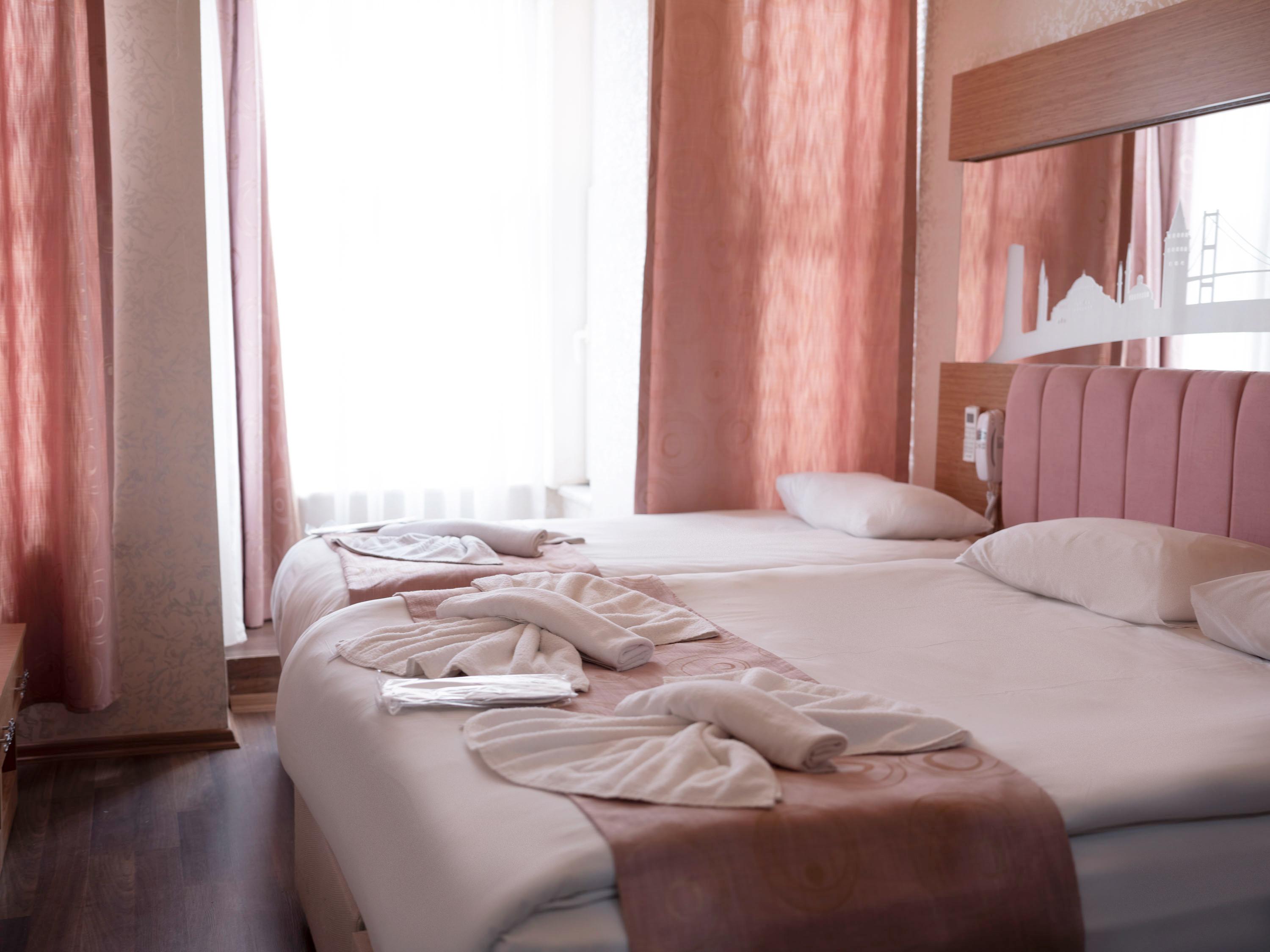 Megaron Hotel 3*