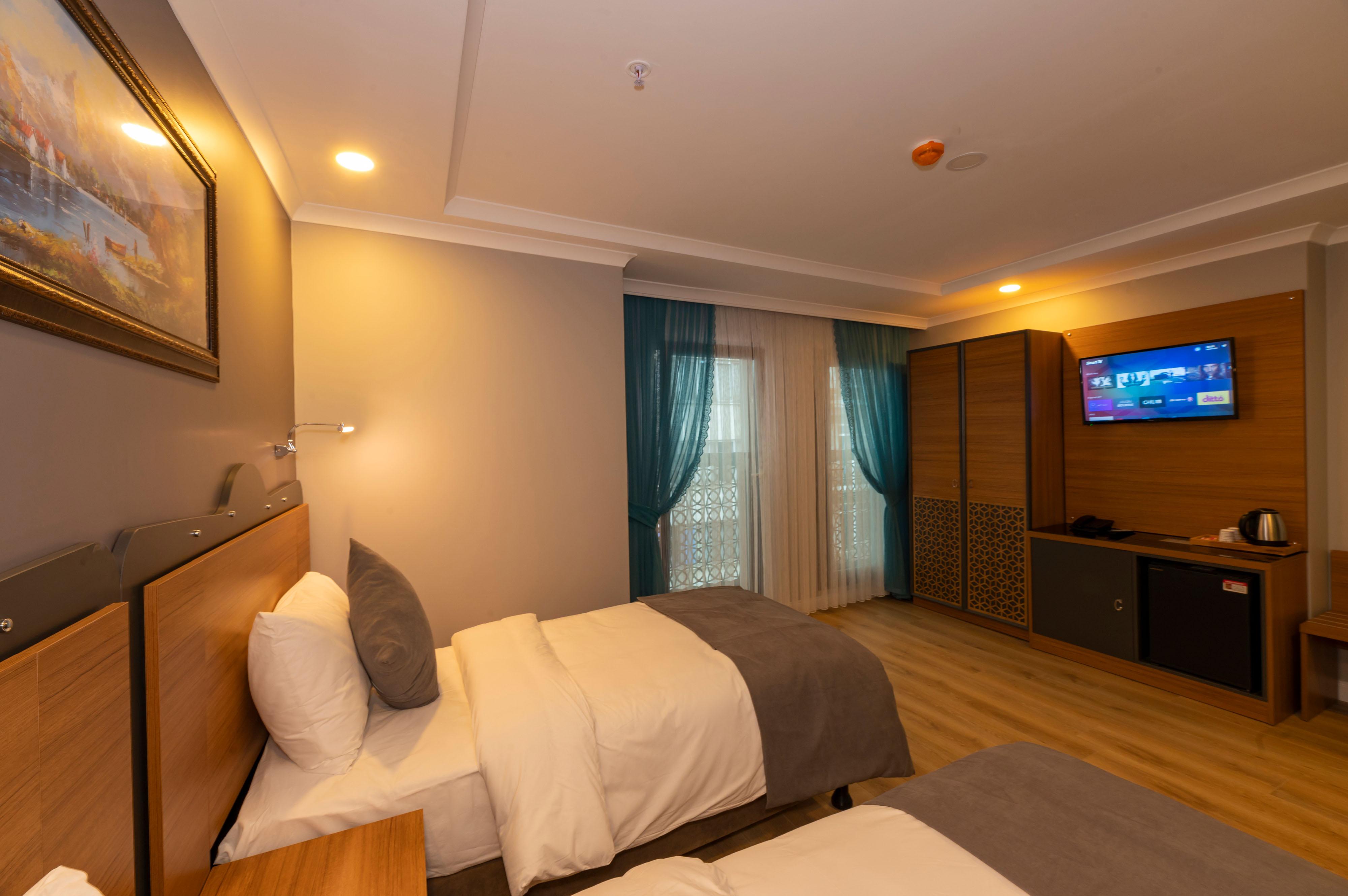 Hotel New Emin 3*