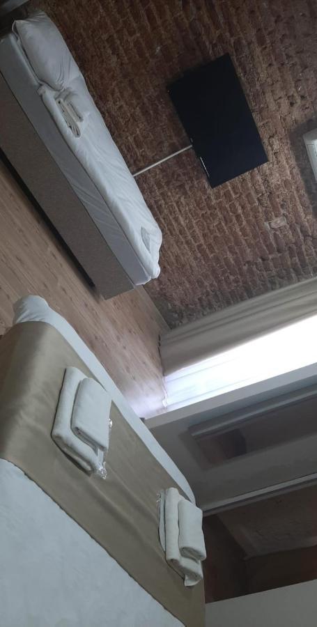 La Pera Hotel 3*