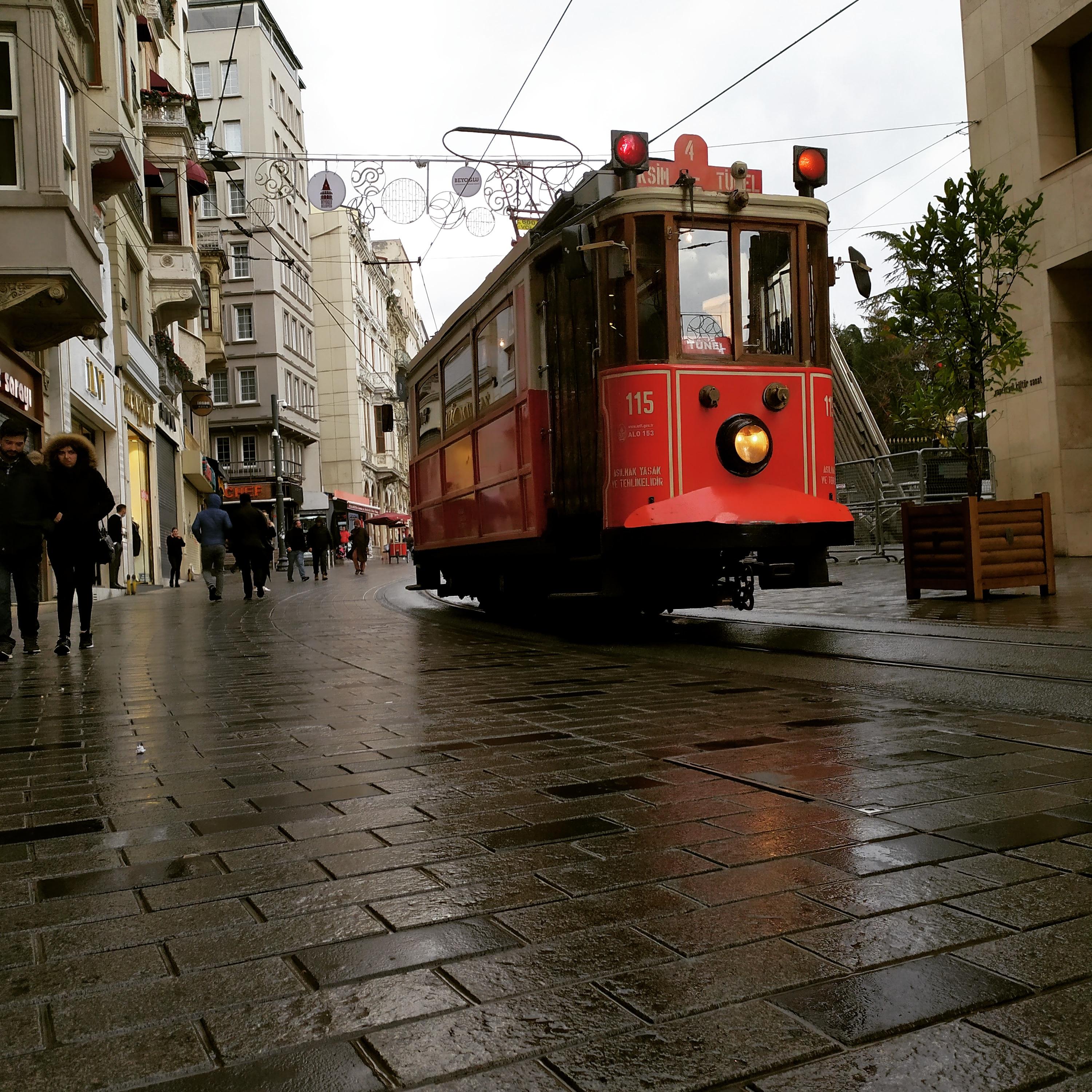 Golden Street 3*