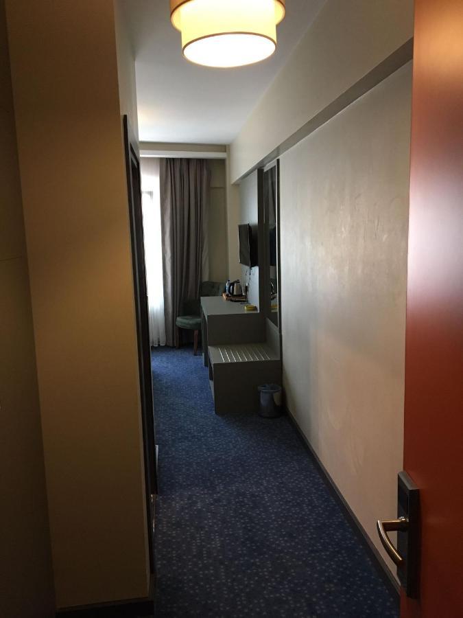 Acar Hotel