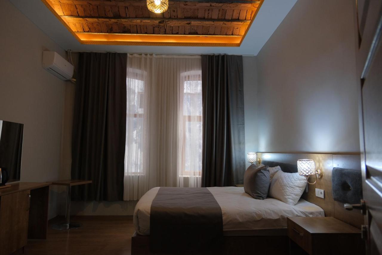 Hotel Adamantides