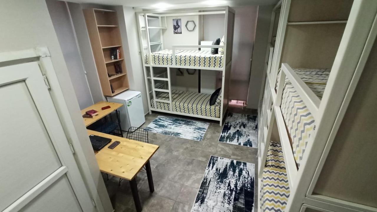 Hostel Ida *