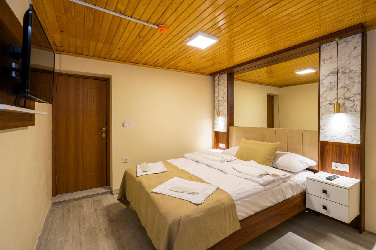 Otel Candy