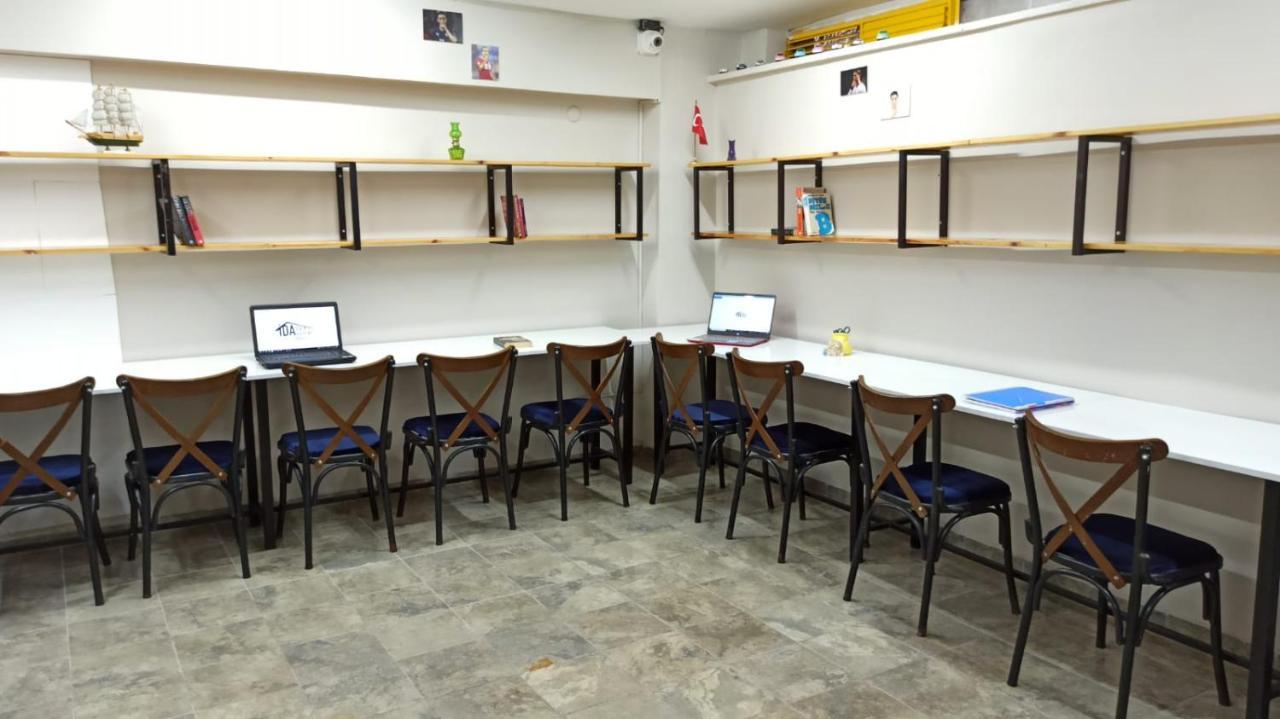Hostel Ida *