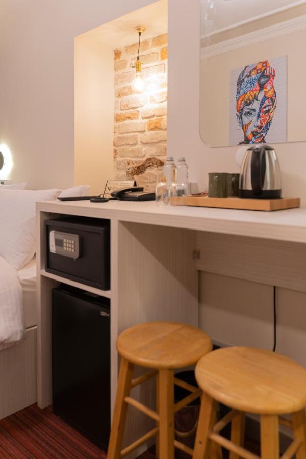 Rafinn Hotel *