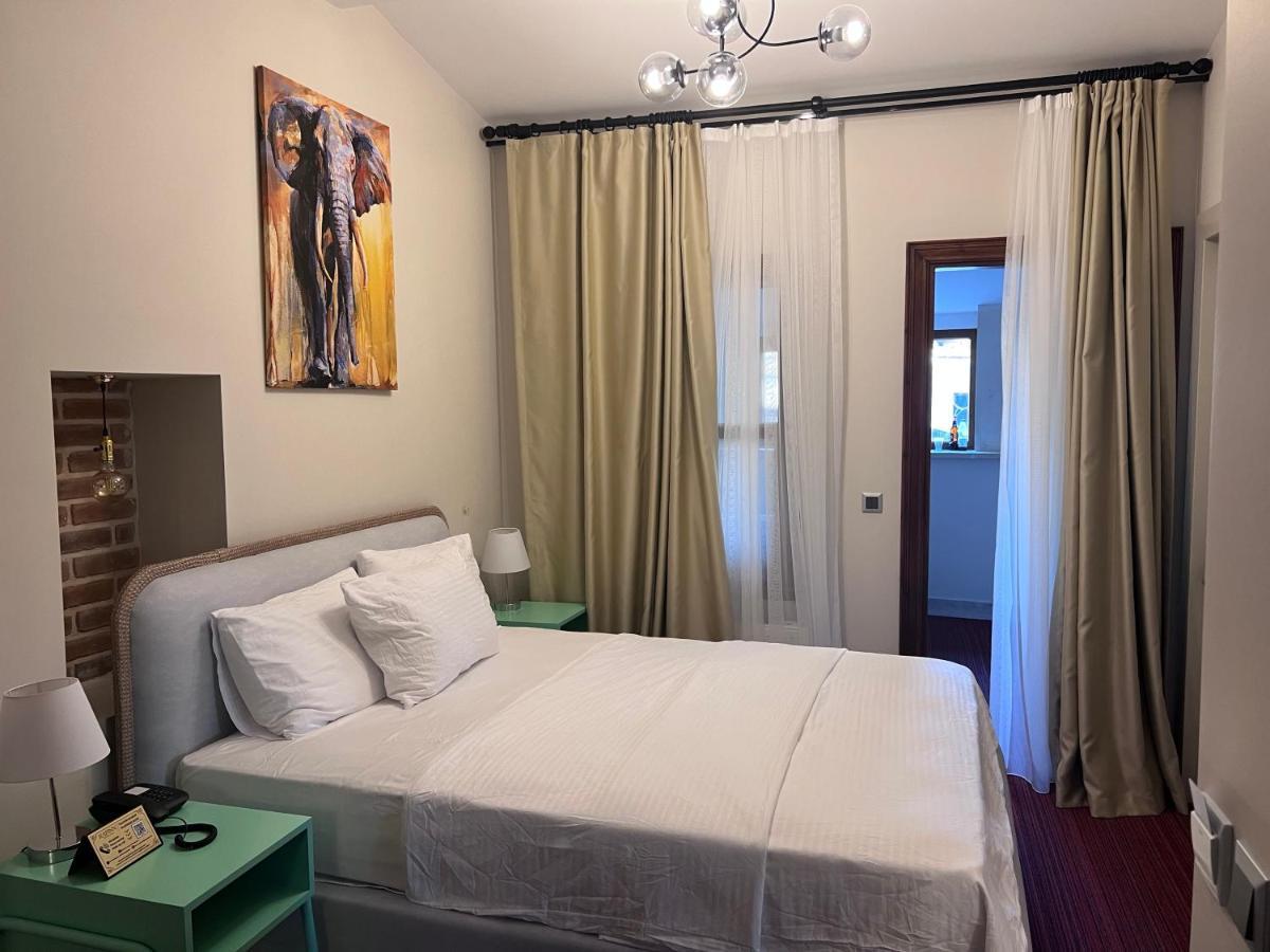 Hotel Rafinn