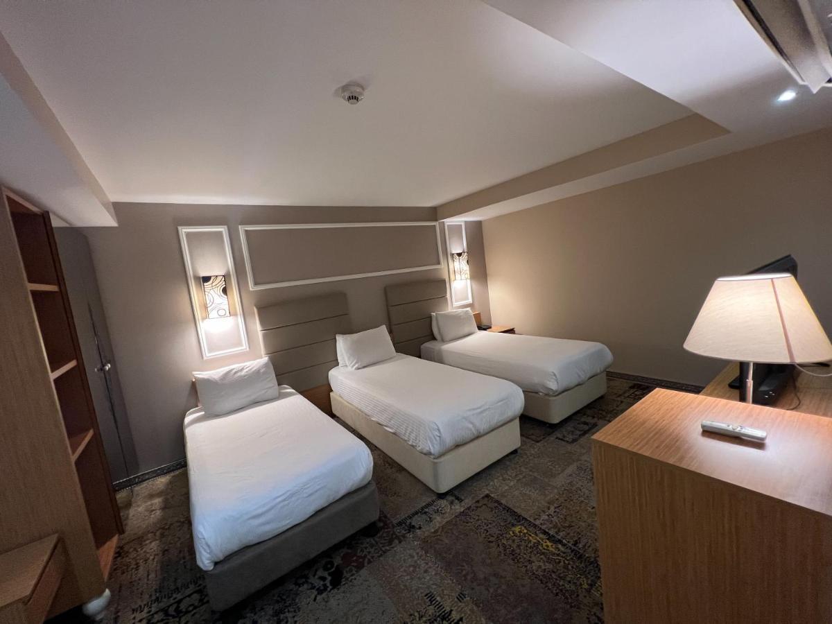 Otel Seasons 4*