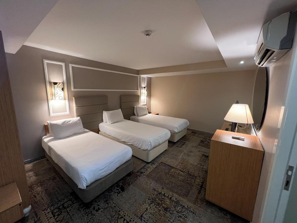 Seasons Otel