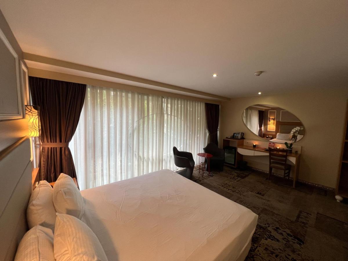 Seasons 4* İstanbul