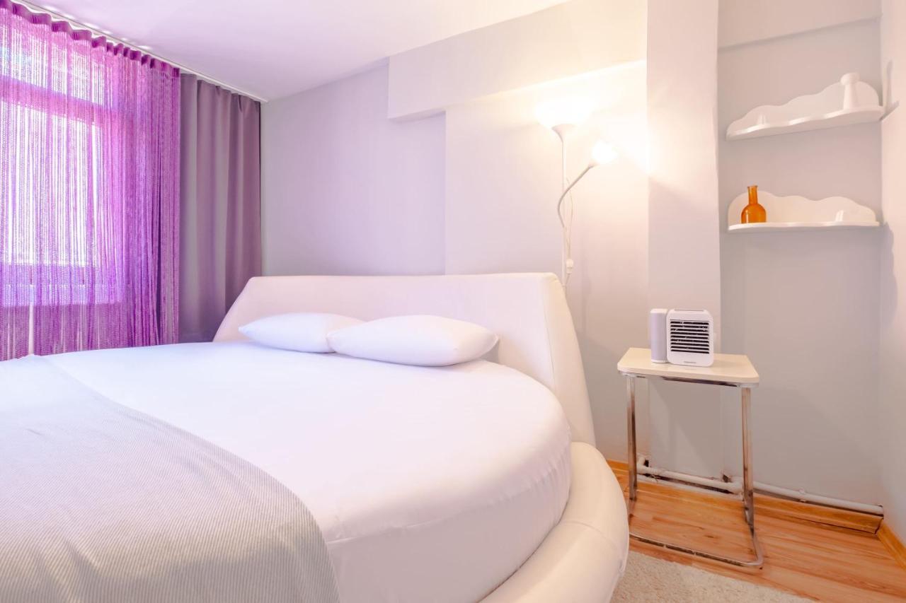 Apartment Colorful And Flat With Balcony In Kadikoy *