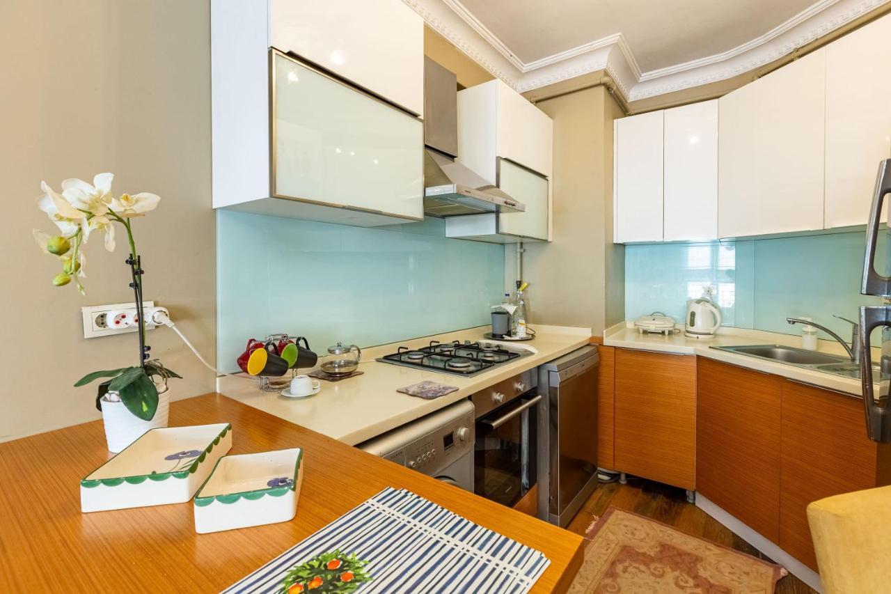 Lovely And Central Flat Near Nisantasi And Taksim
