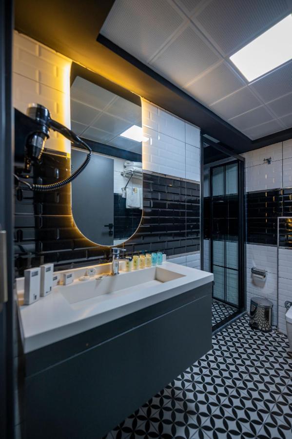 California Hotel 3*