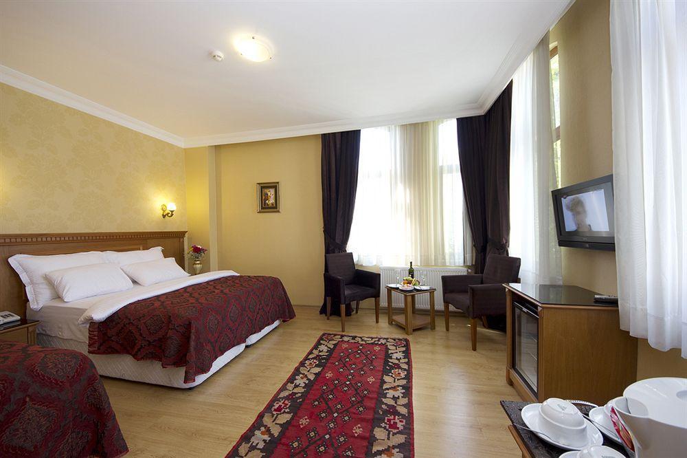 Otel New House