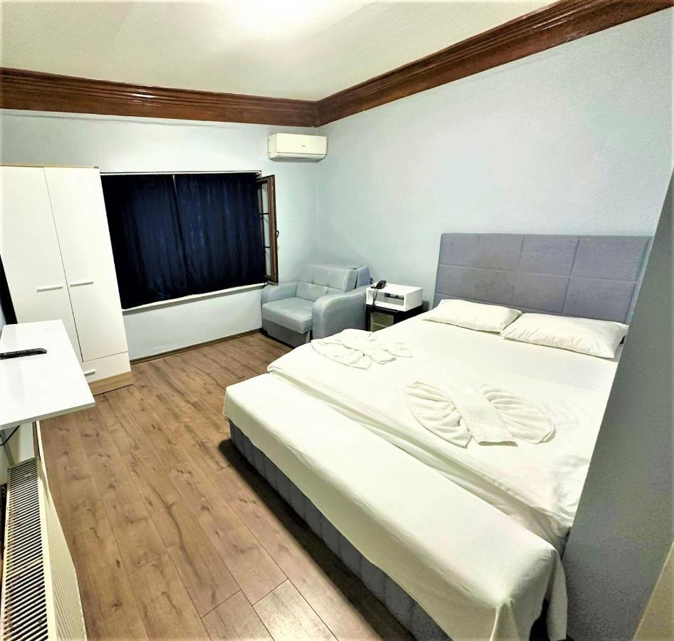 Central Long Hotel *