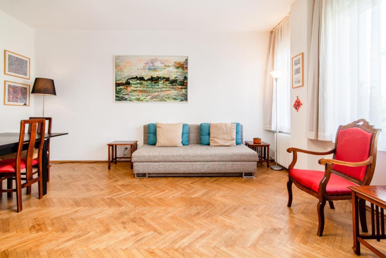 Apartment Cozy Flat In Beyoglu Near Public Transportation Istanbul