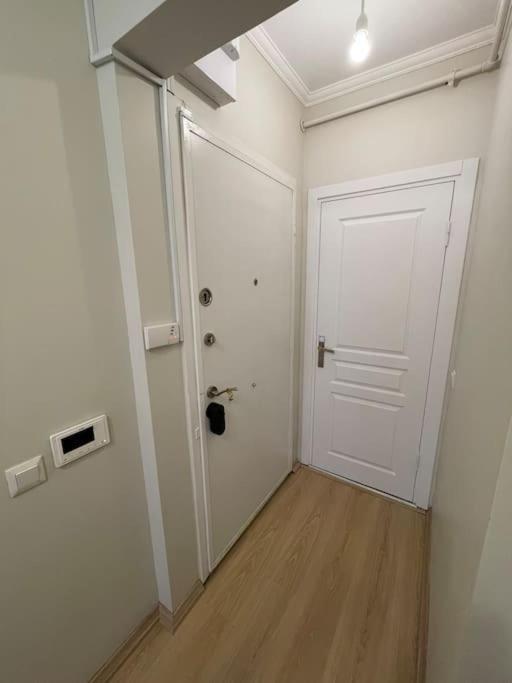 W/ Balcony In Center,5 Mn Walk To Istiklal Apartment Istanbul