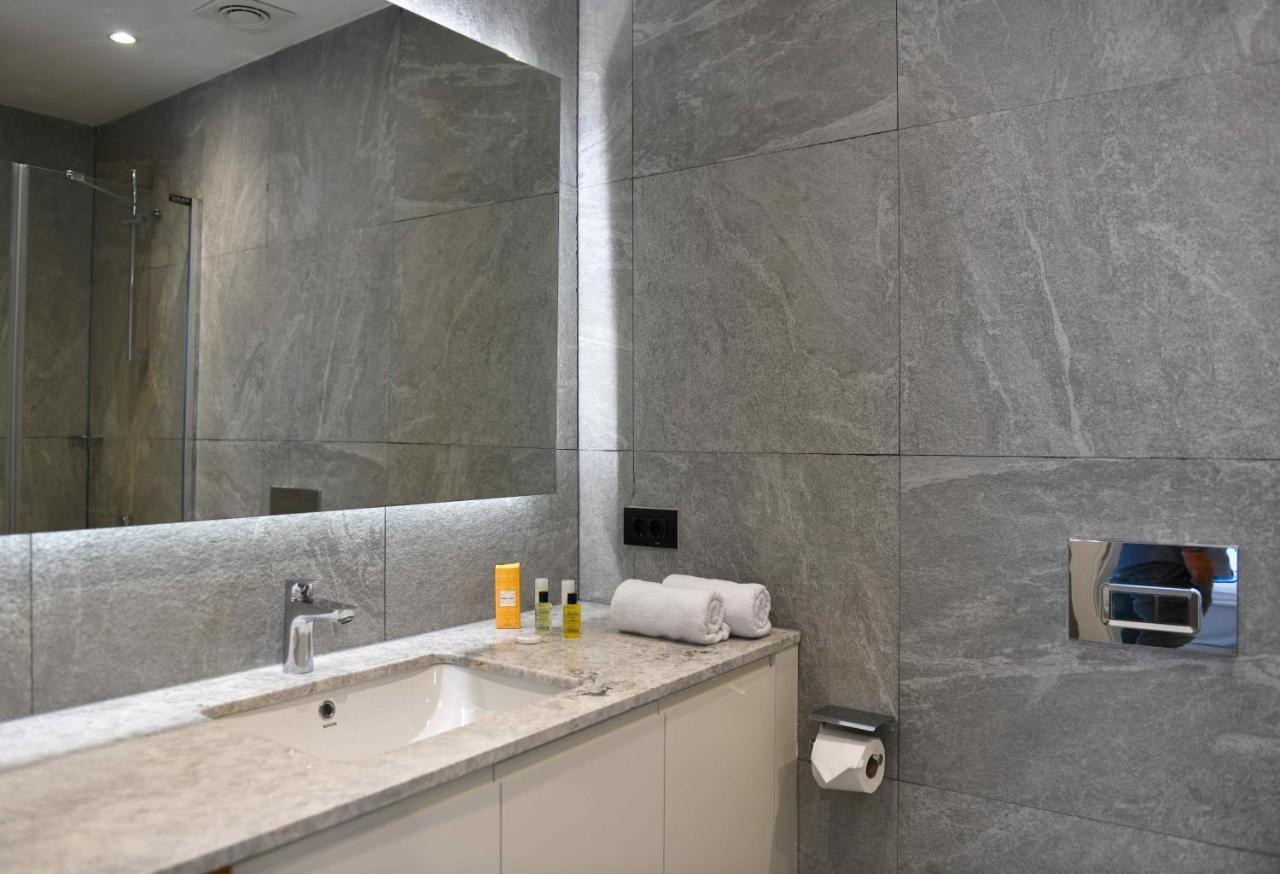 Apartment G Tower Furnished *